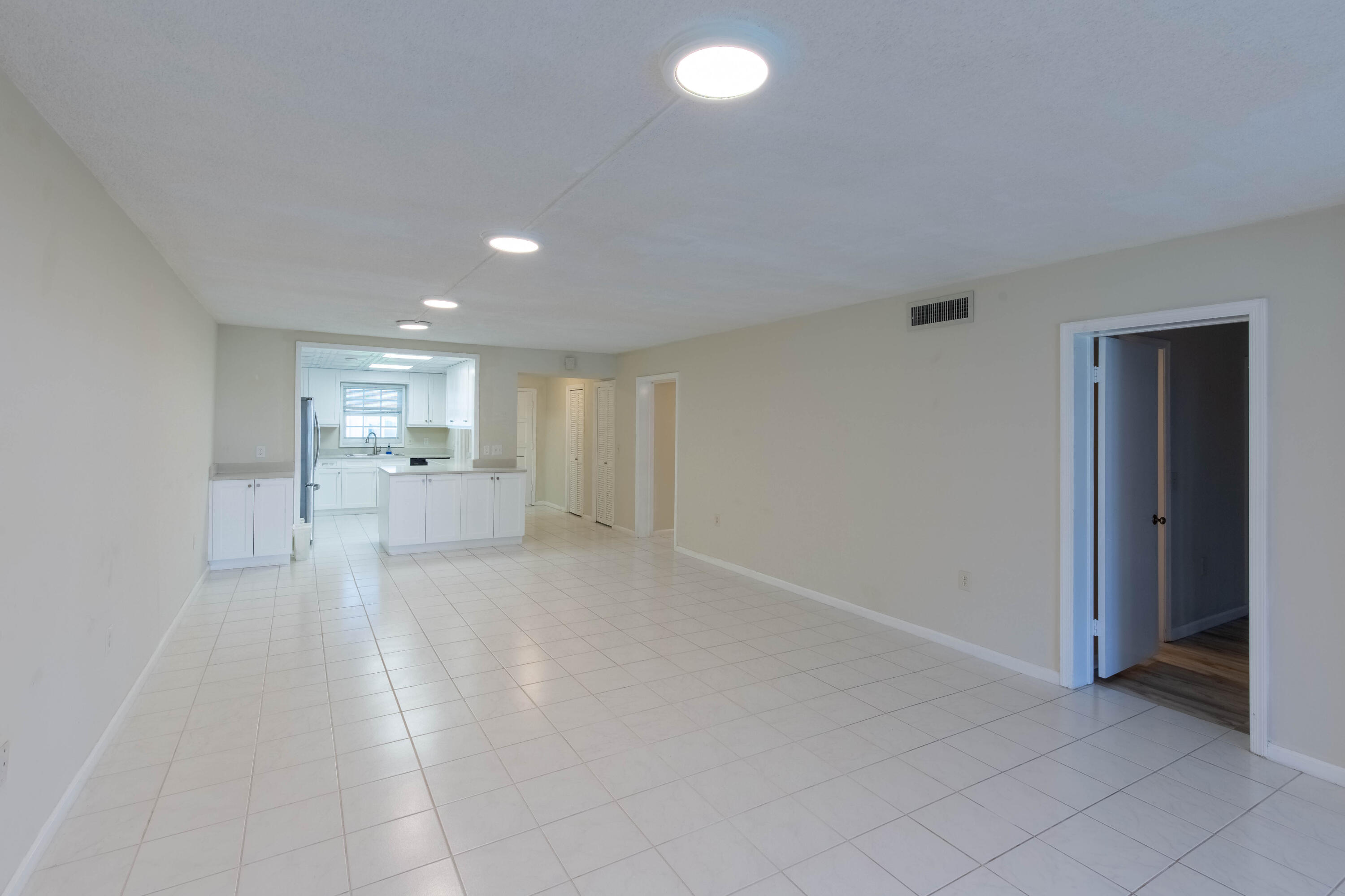 145 Boulevard 107