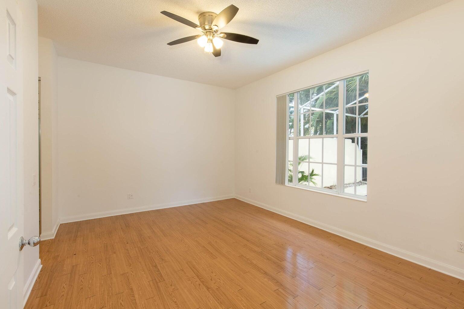 179 E Tall Oaks Circle