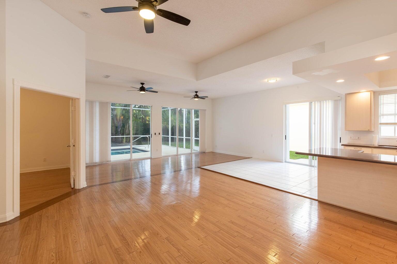 179 E Tall Oaks Circle