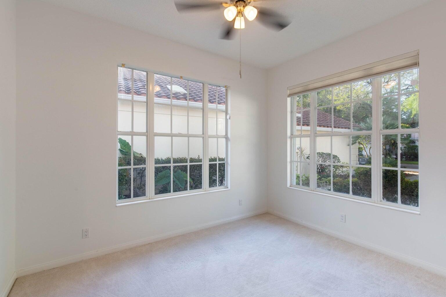 179 E Tall Oaks Circle