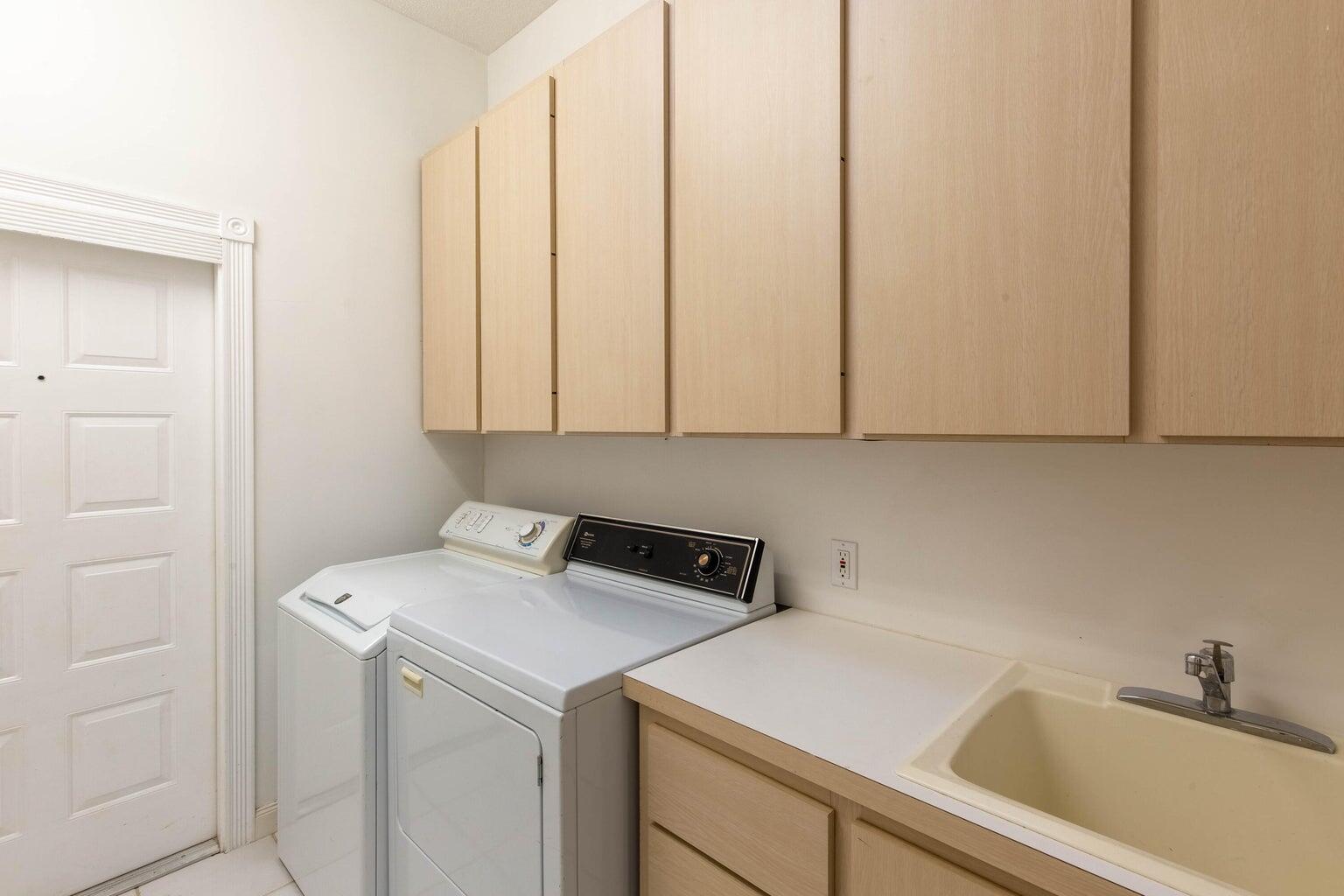 179 E Tall Oaks Circle