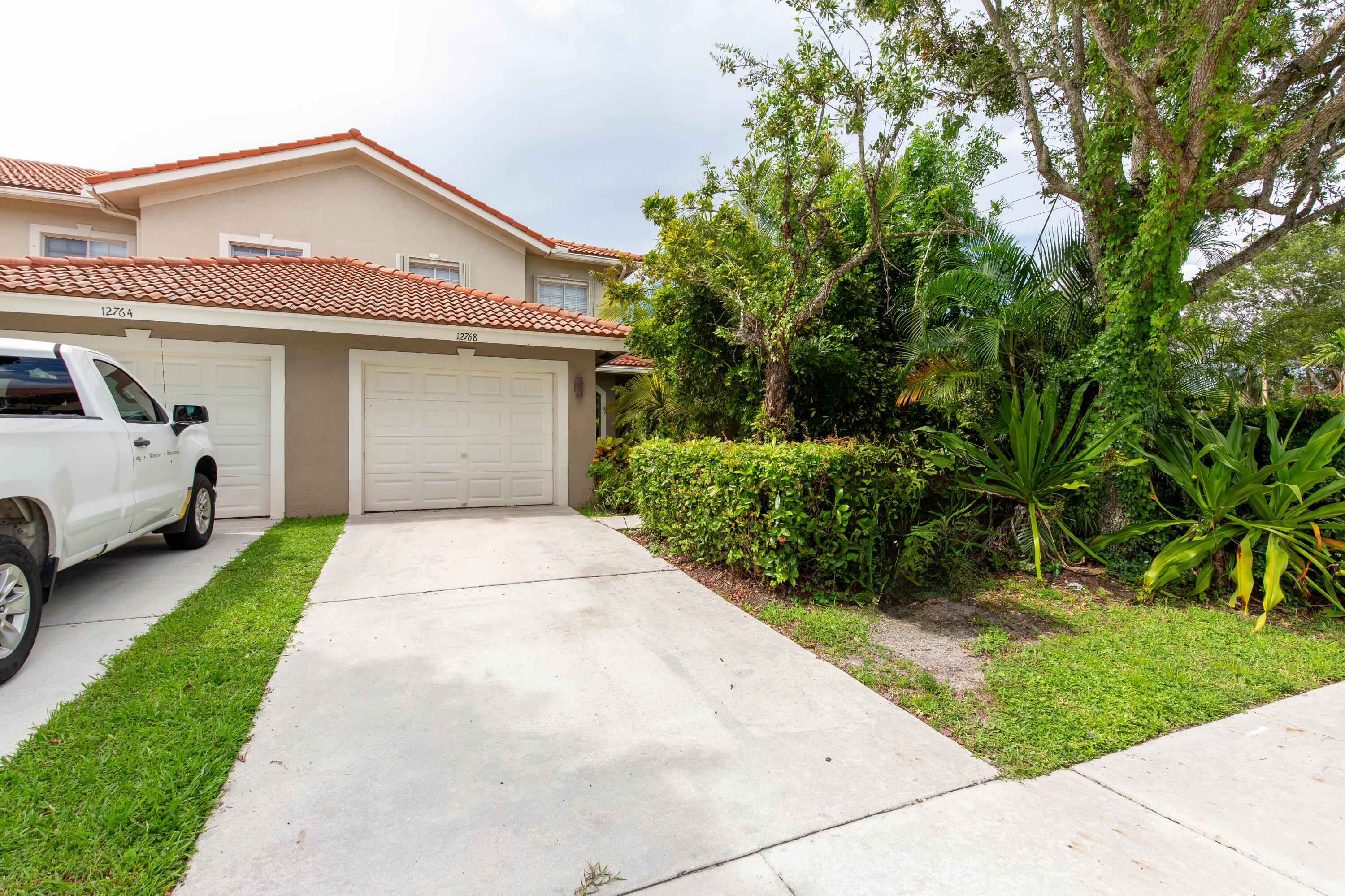 12768 Westhampton Circle