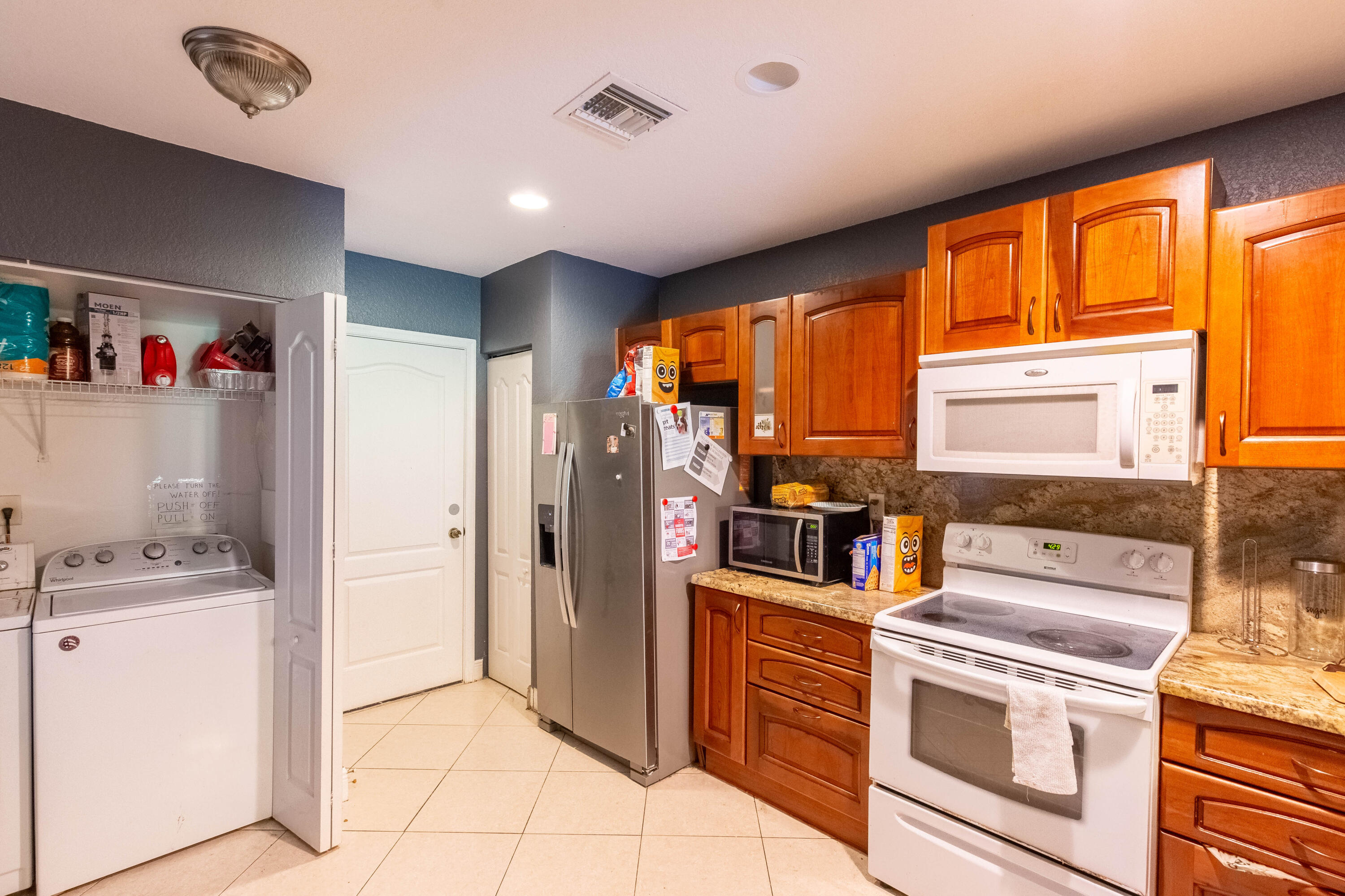 12768 Westhampton Circle