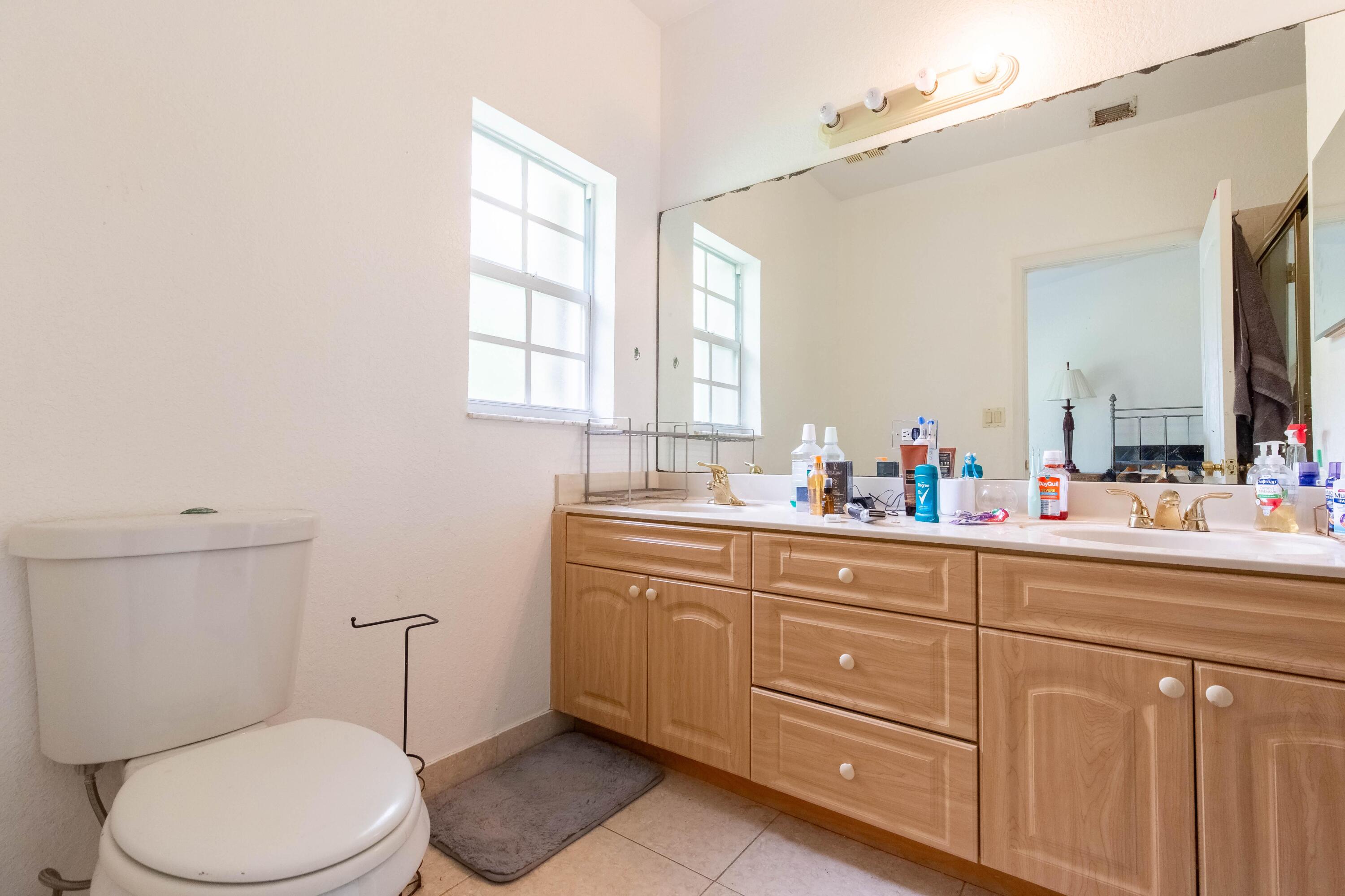 12768 Westhampton Circle
