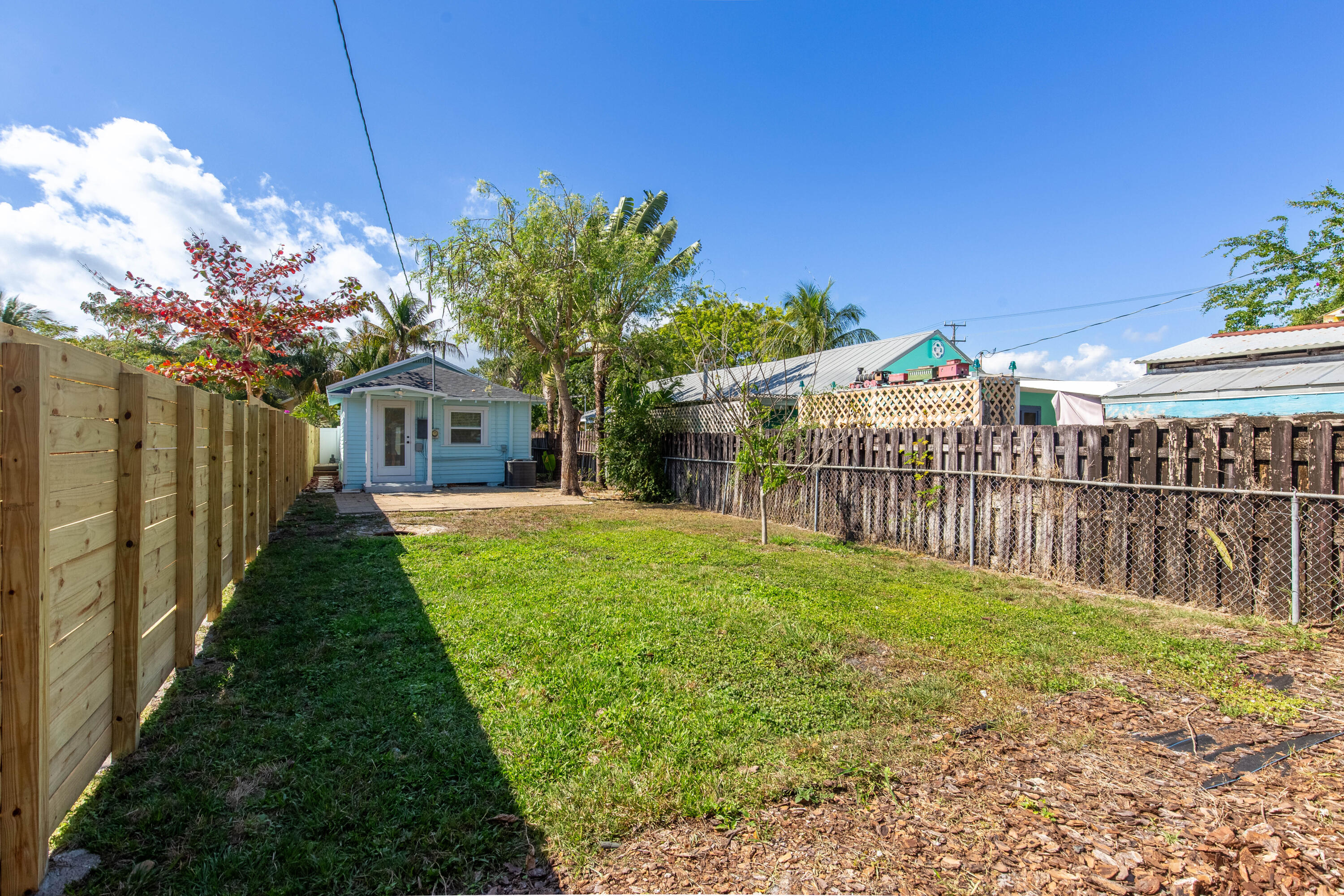 322 N D Street