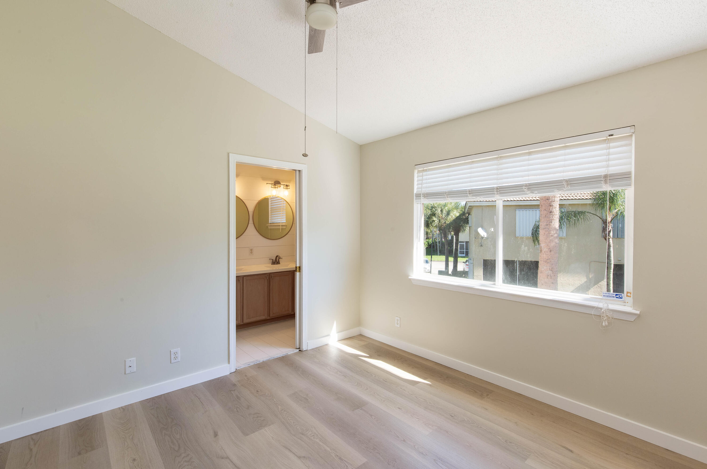 6954 Oak Bridge Lane