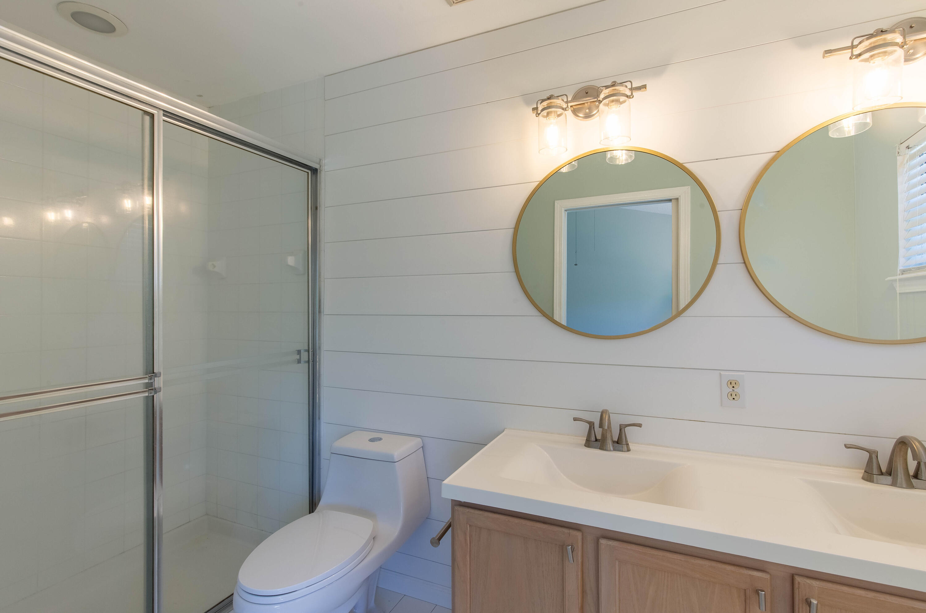 6954 Oak Bridge Lane