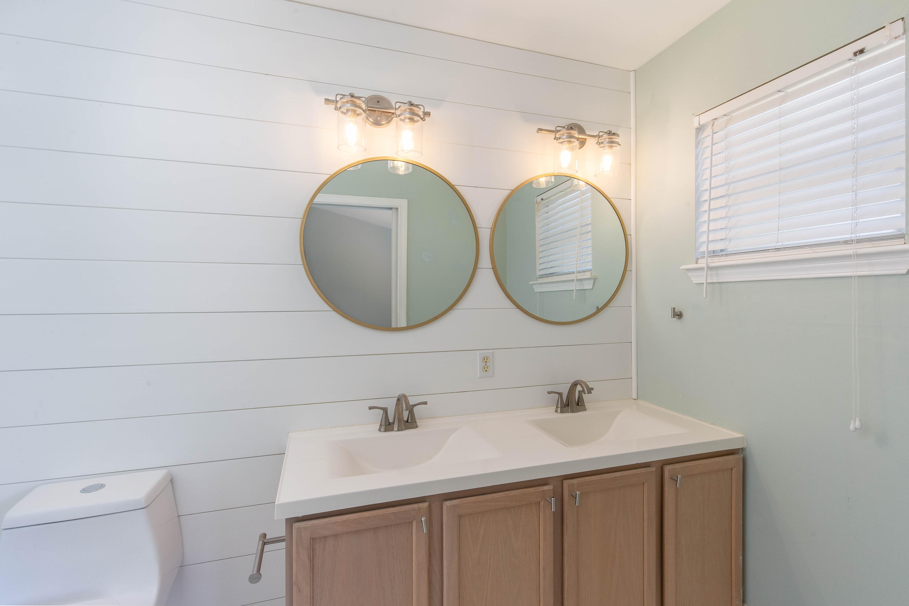 6954 Oak Bridge Lane