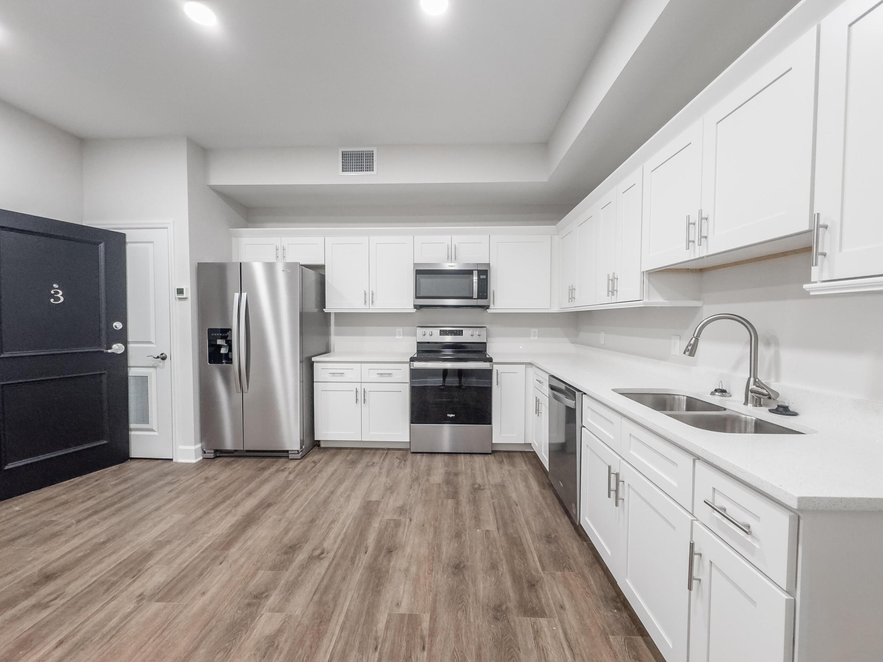 13 NE 1st Avenue 3