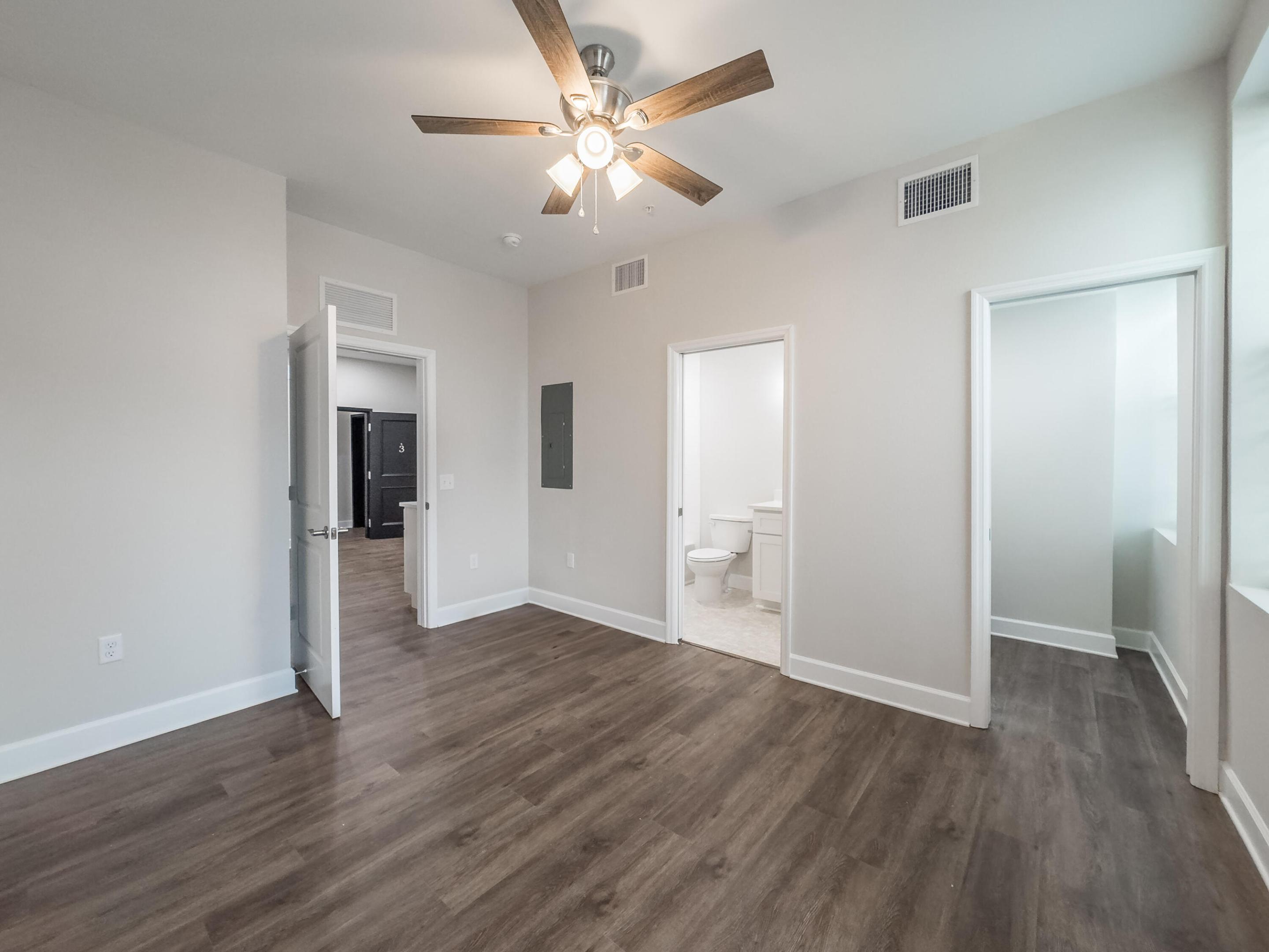 13 NE 1st Avenue 3