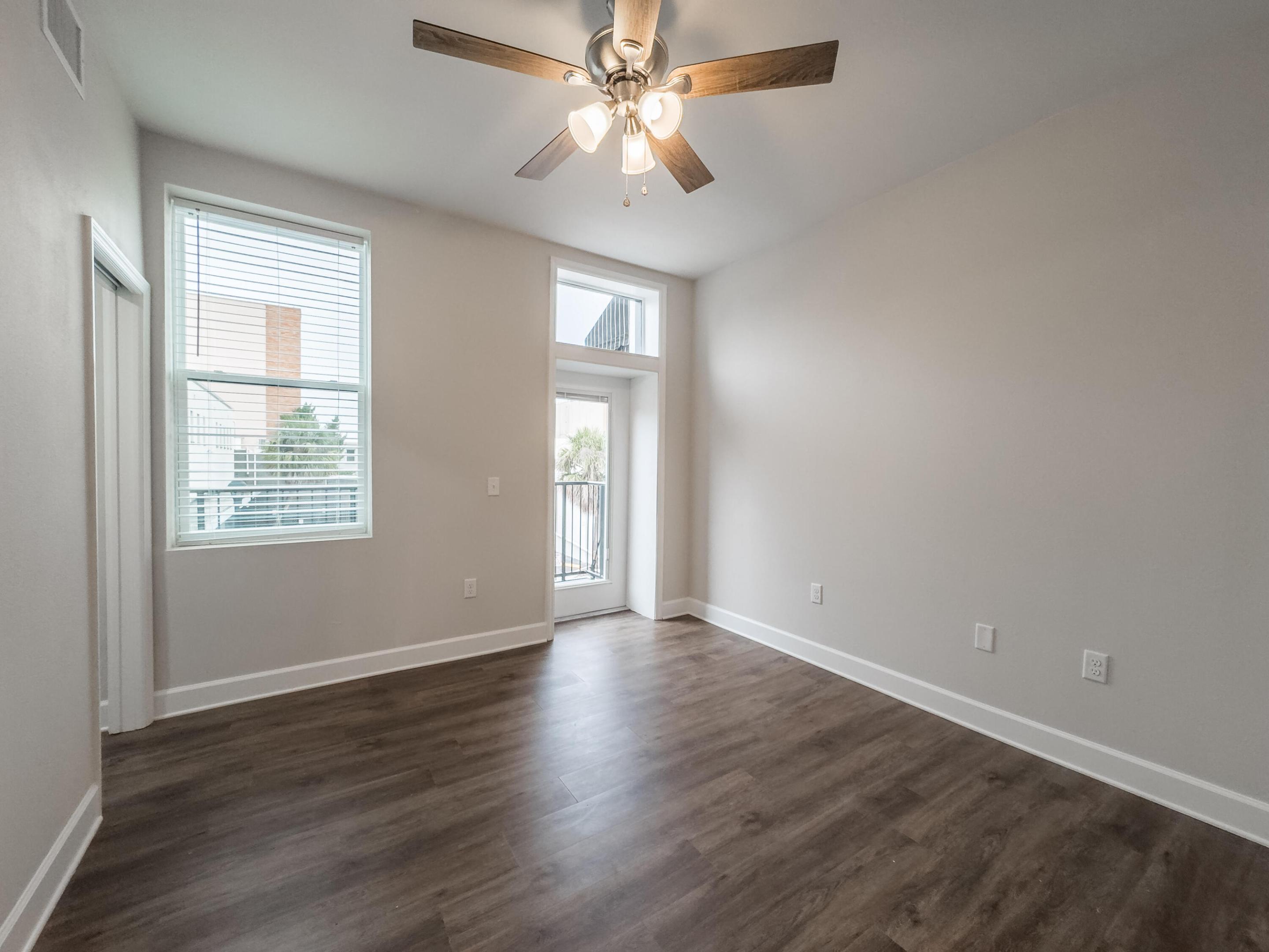 13 NE 1st Avenue 3