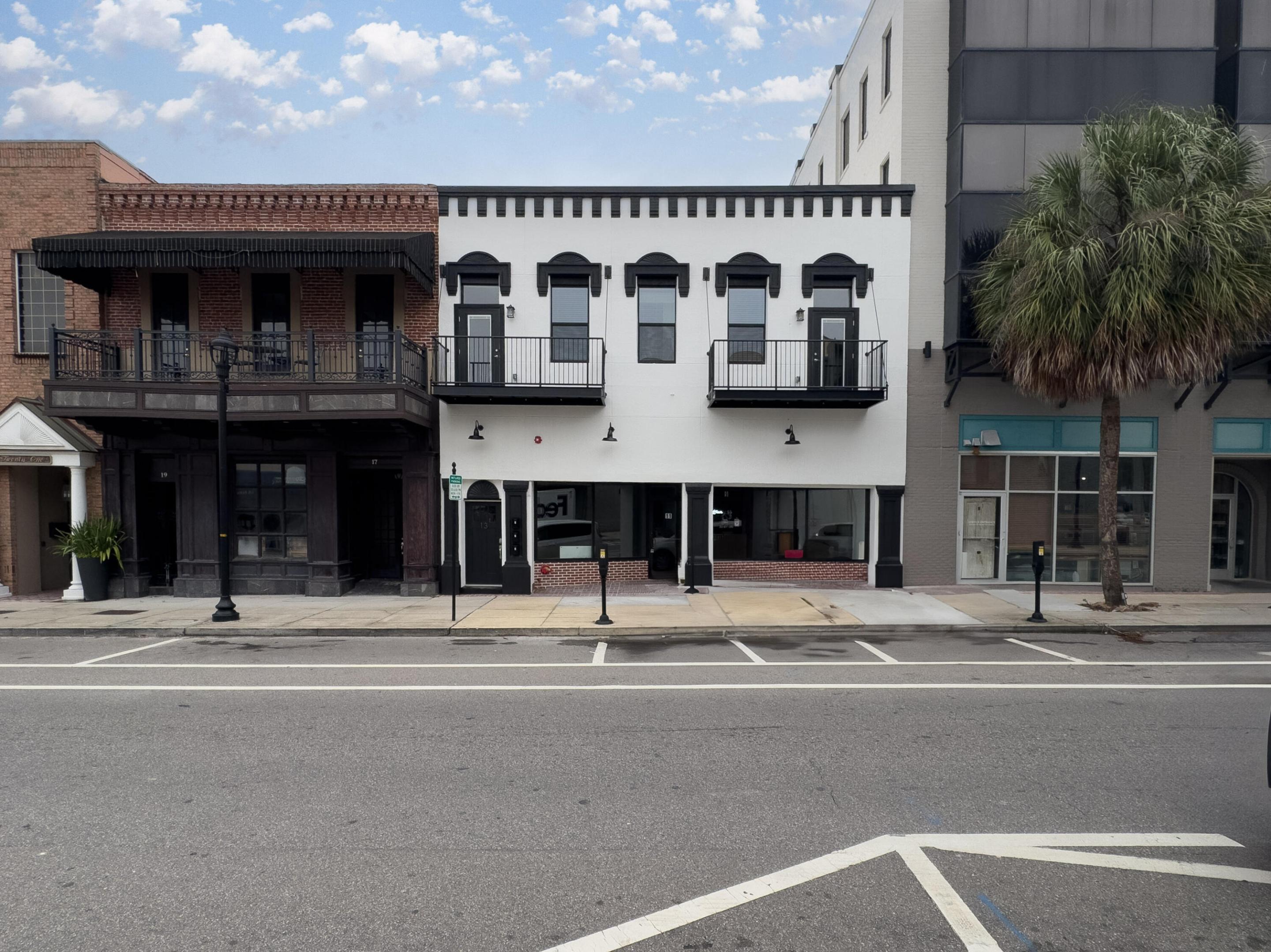 13 NE 1st Avenue 3