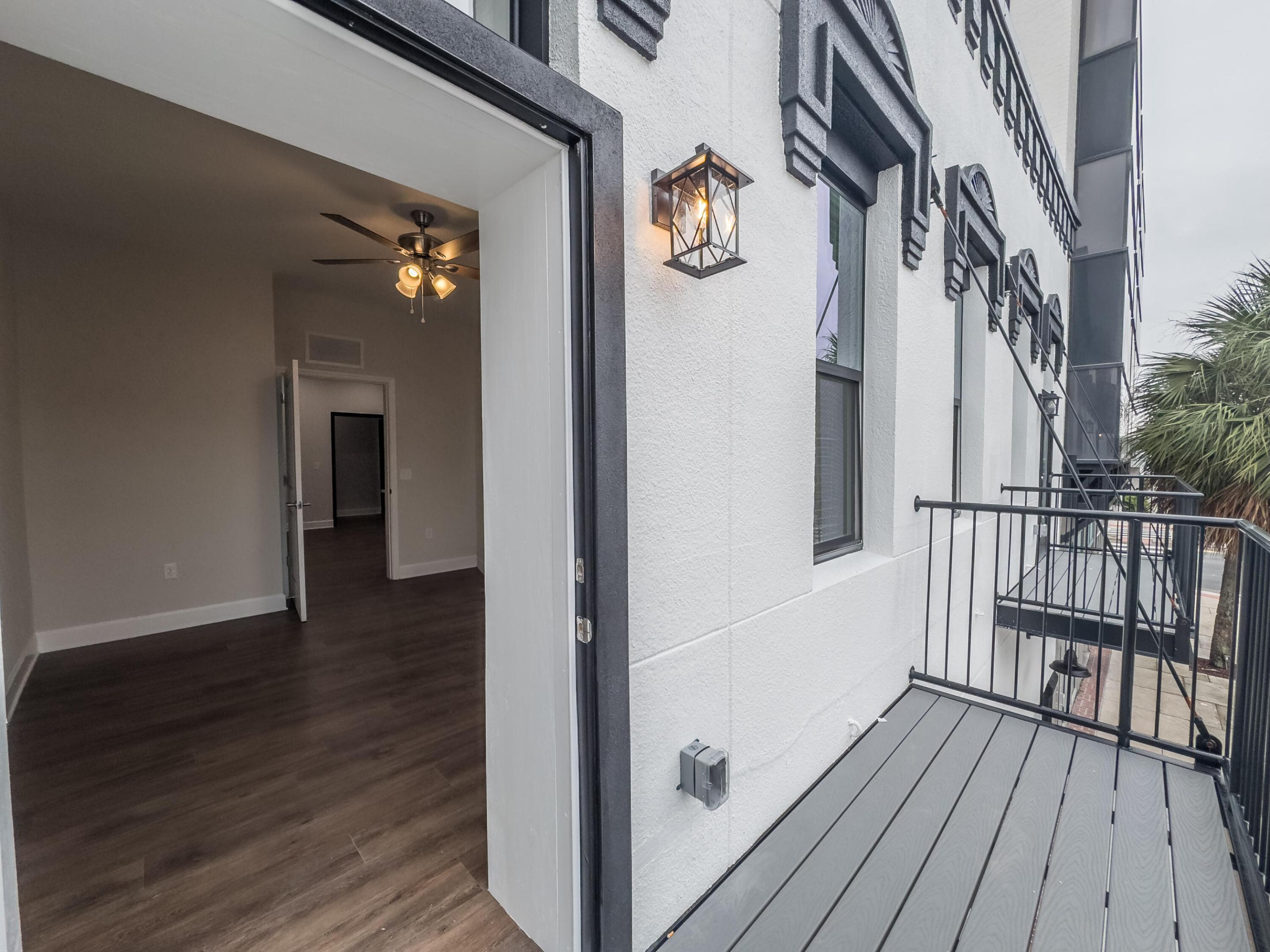13 NE 1st Avenue 3