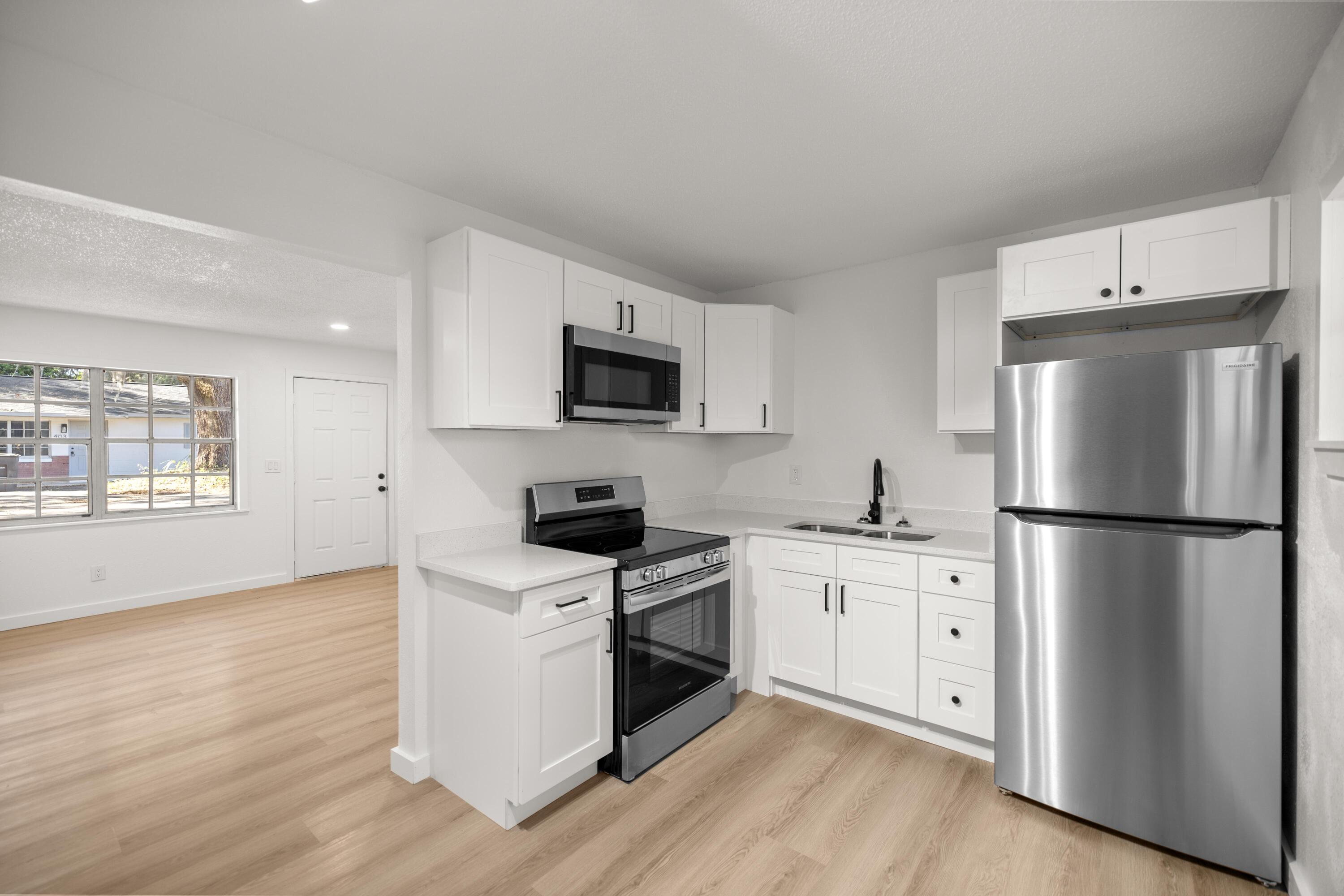 405 NE 26th Court