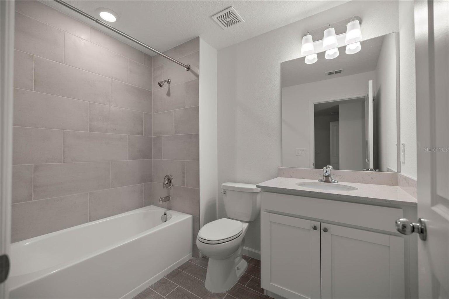 3607 SE 37th Ct Court