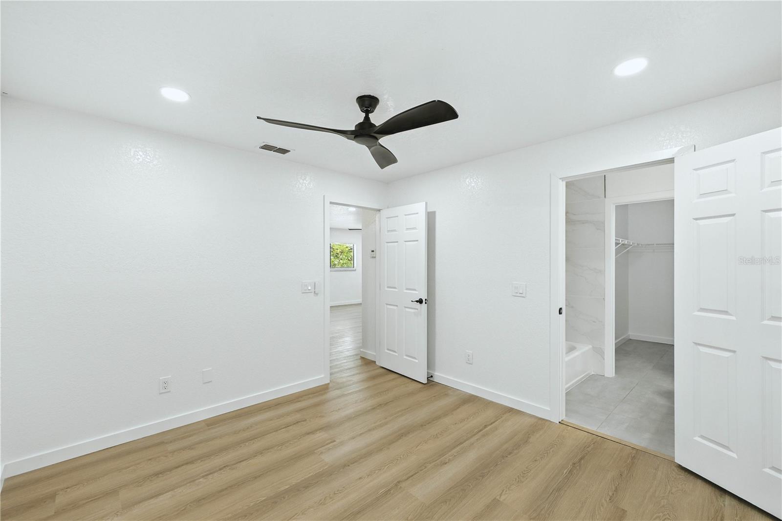 840 NE 3rd Street 200