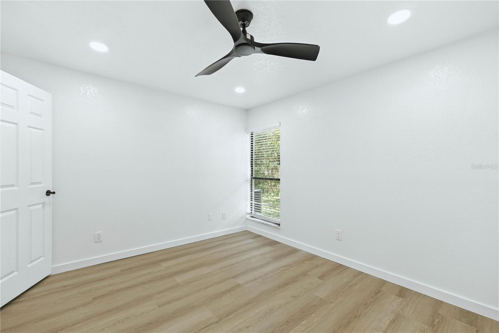 840 NE 3rd Street 200