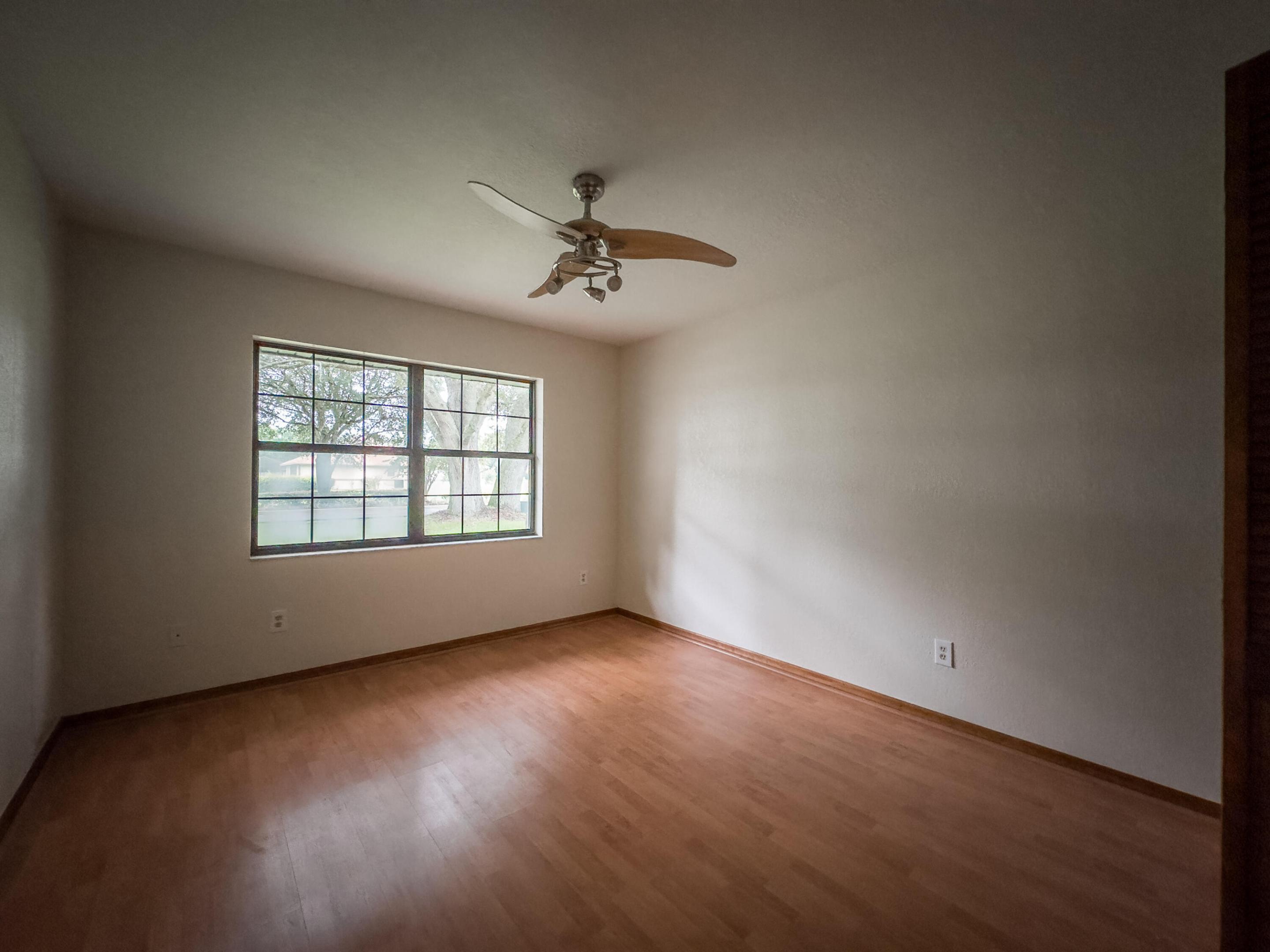 8072 SW 54th Court