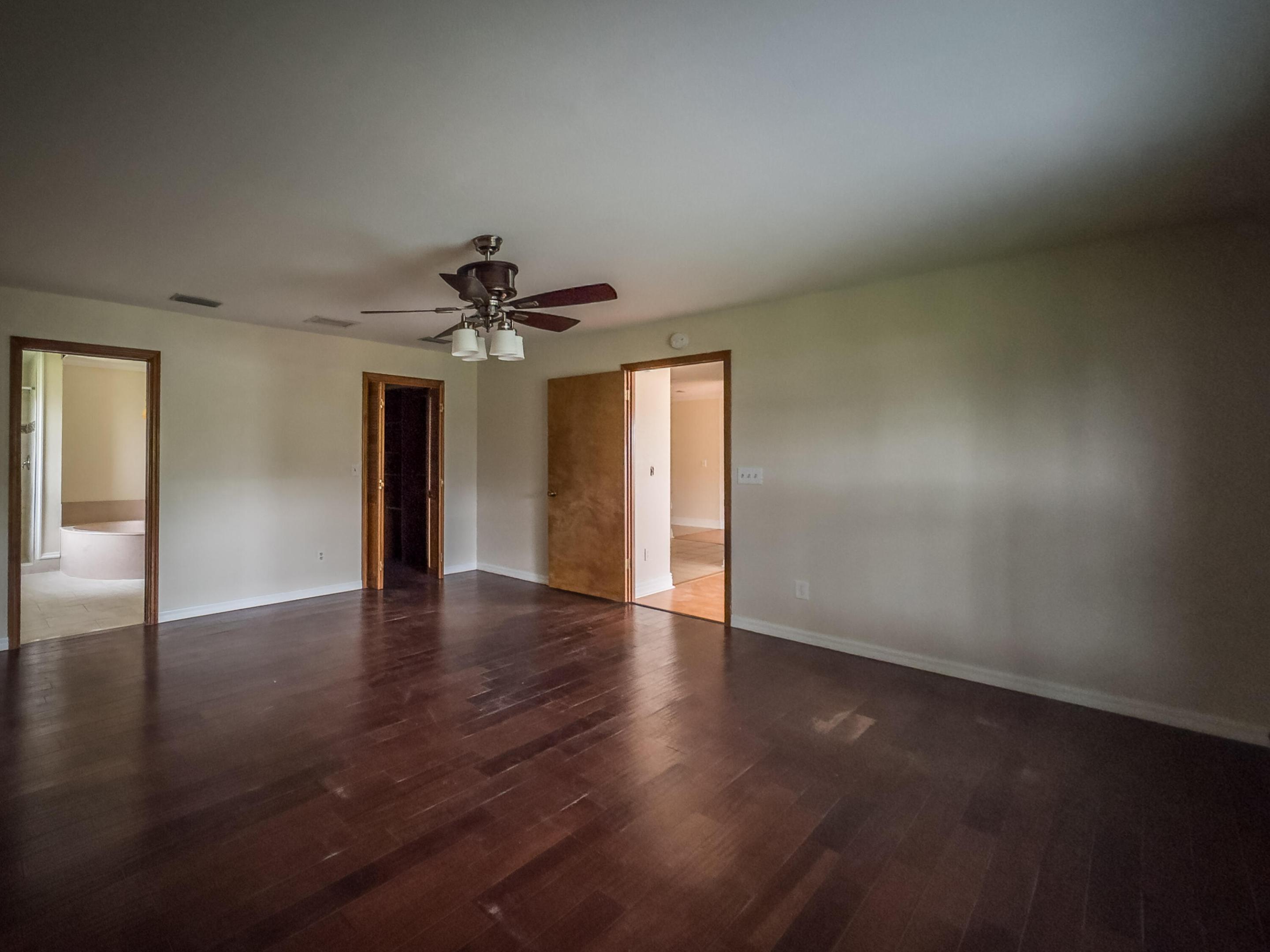 8072 SW 54th Court