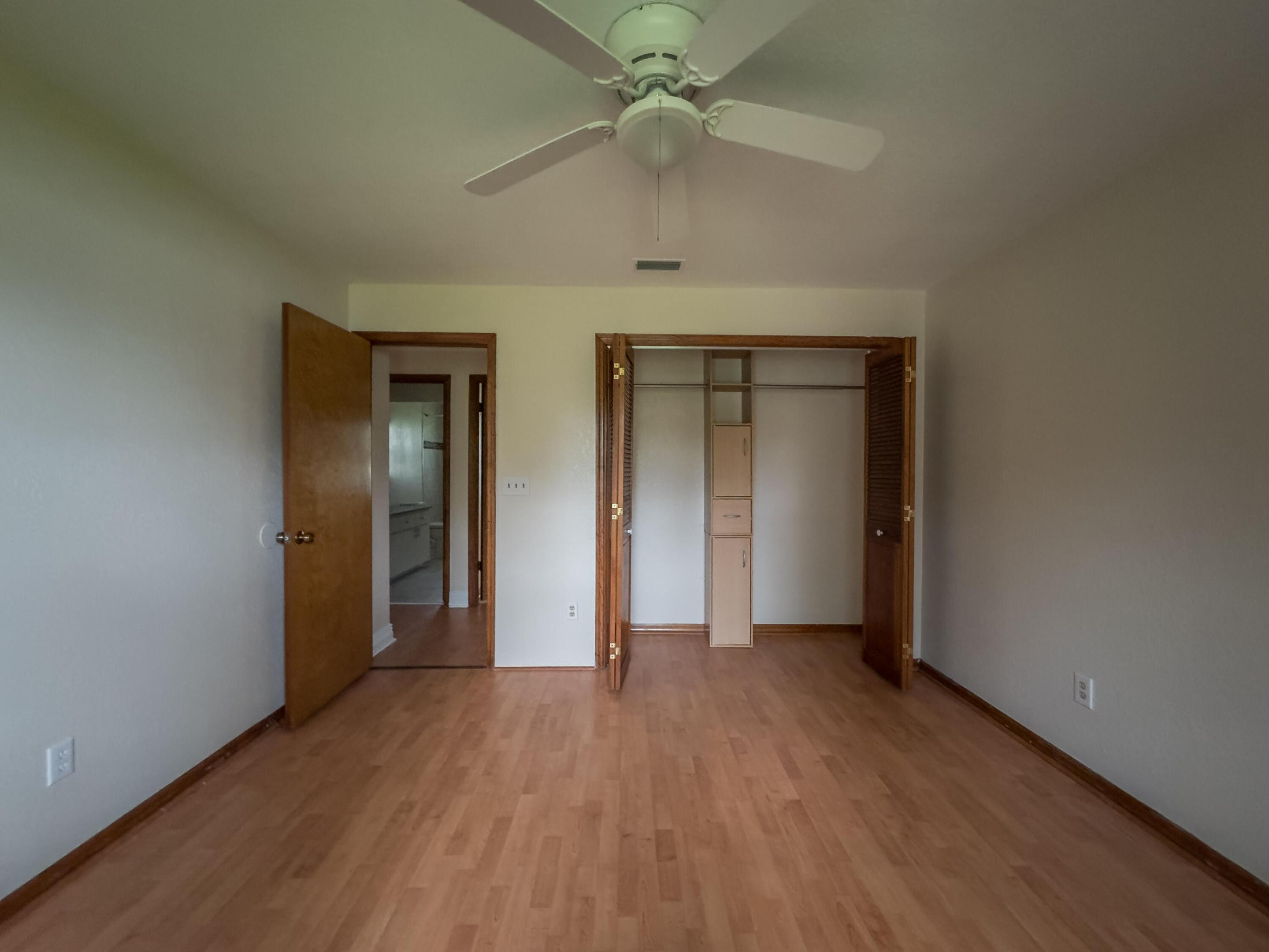8072 SW 54th Court