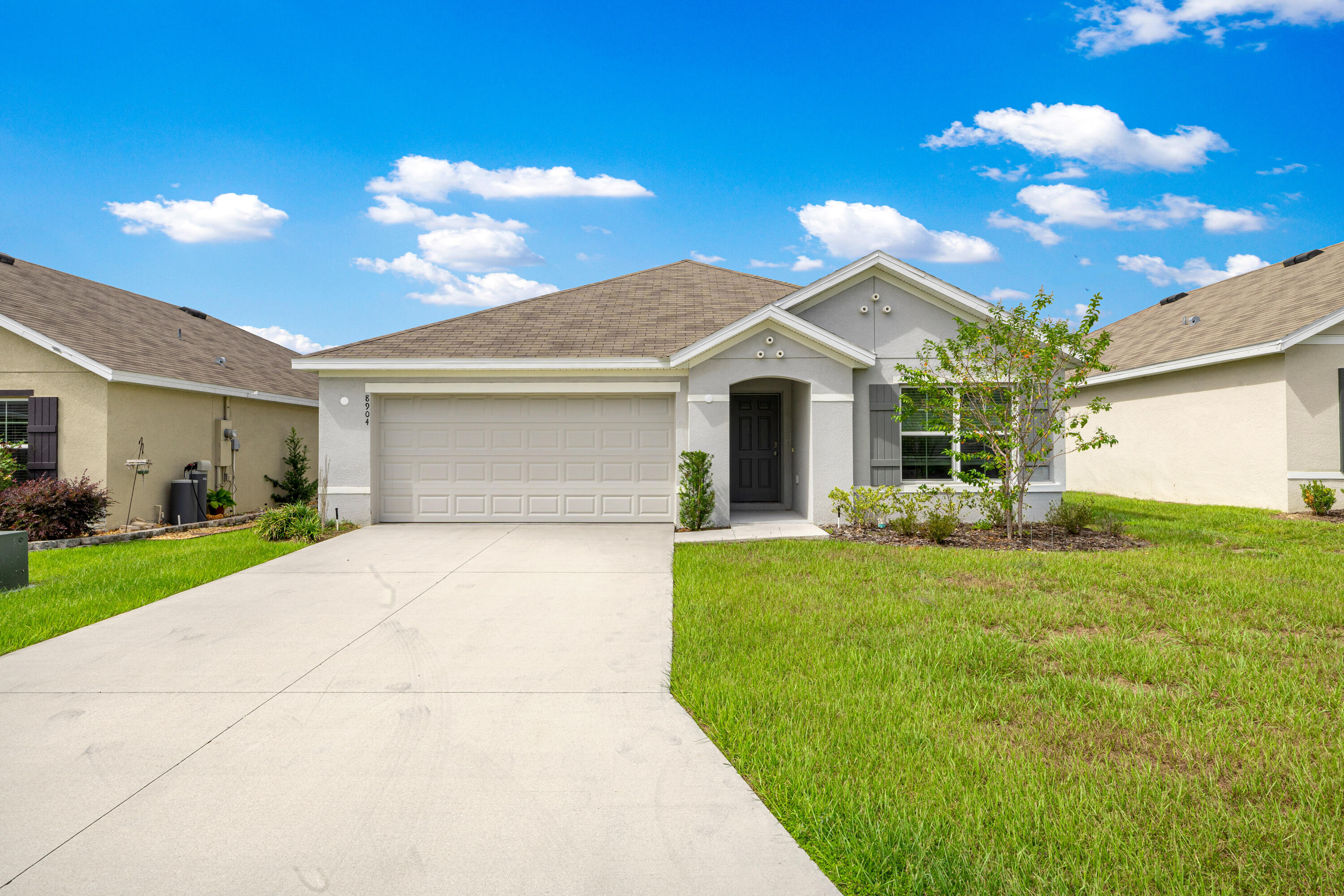 8904 SW 50th Terrace