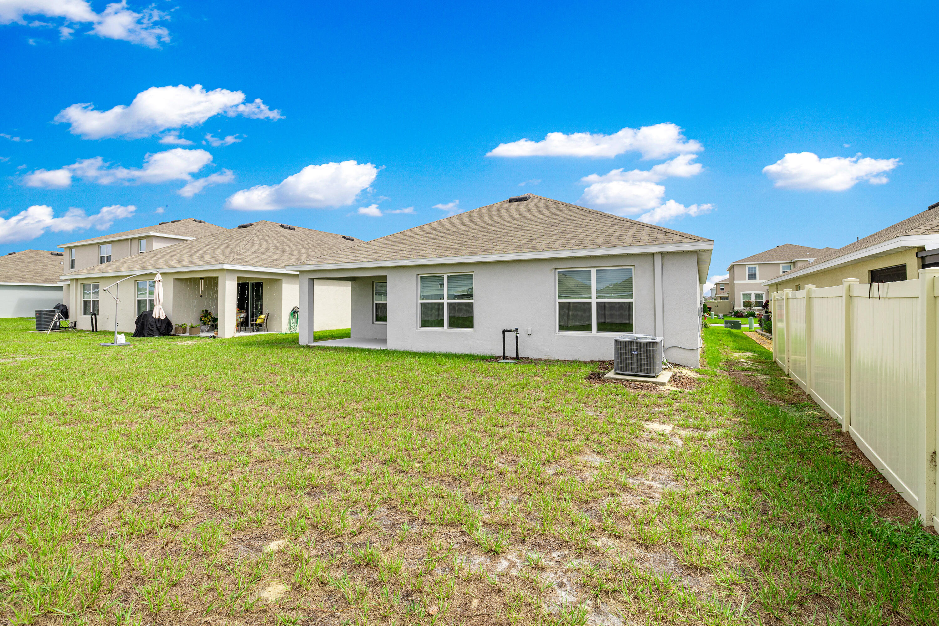 8904 SW 50th Terrace