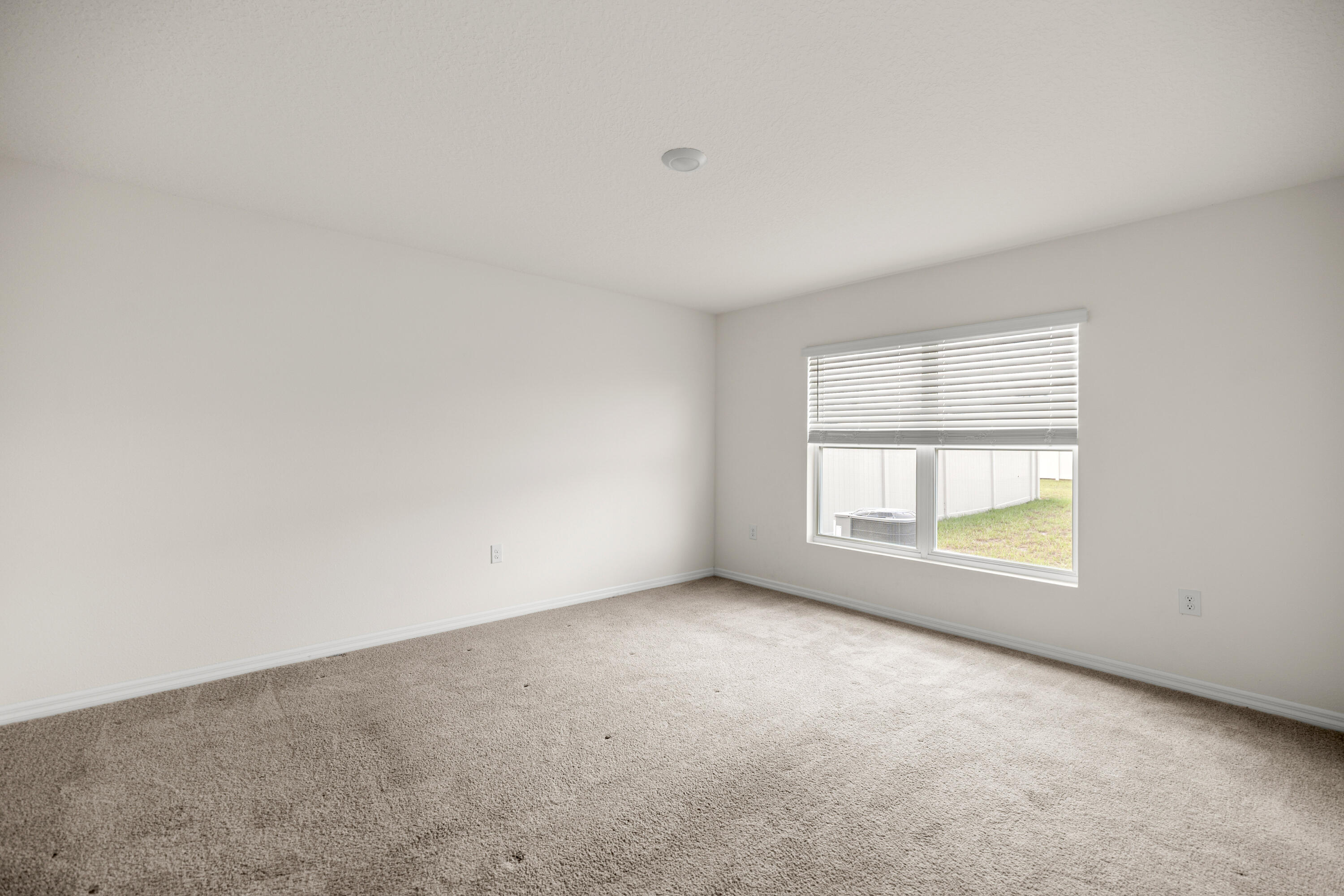 8904 SW 50th Terrace