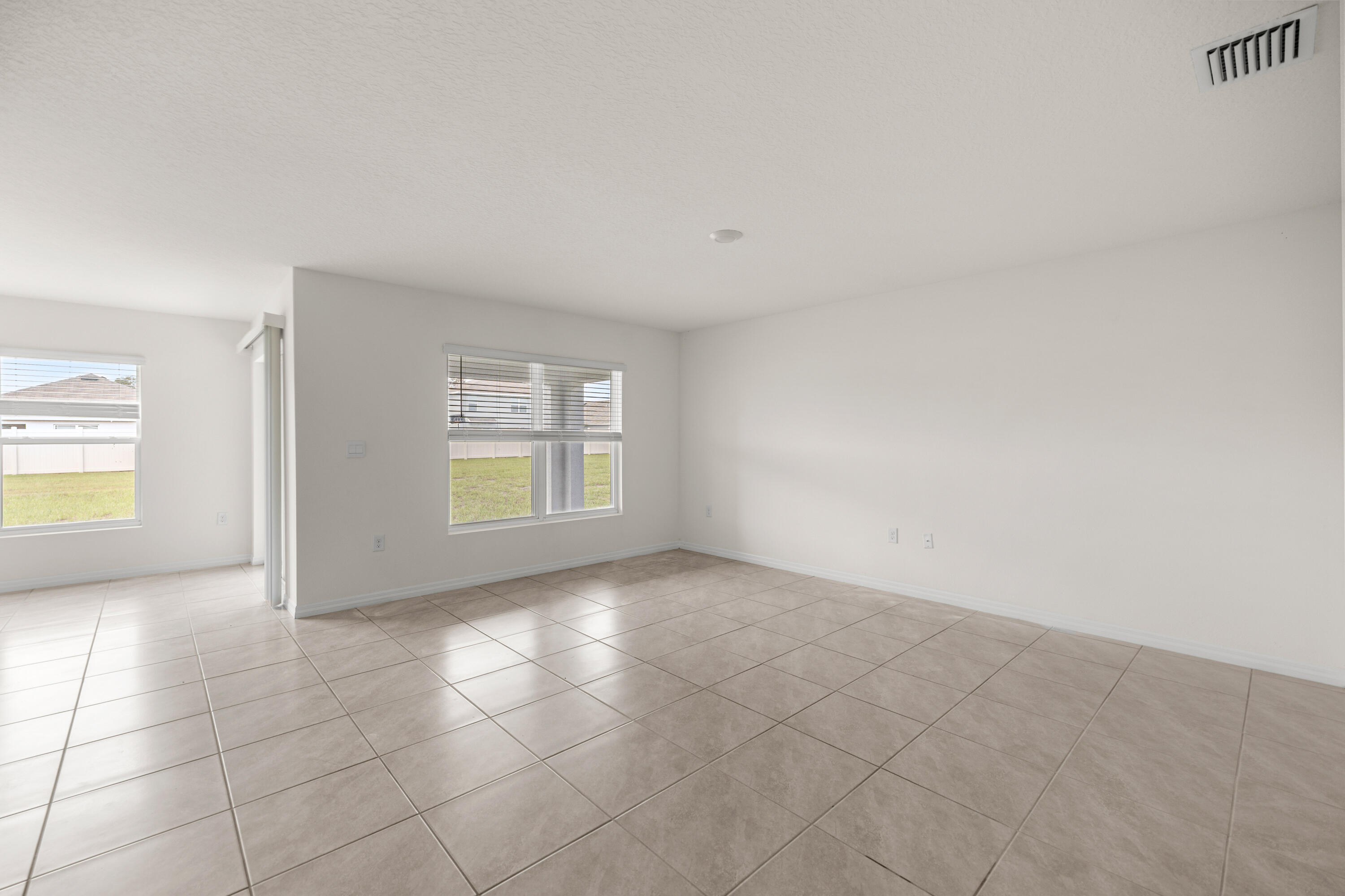 8904 SW 50th Terrace