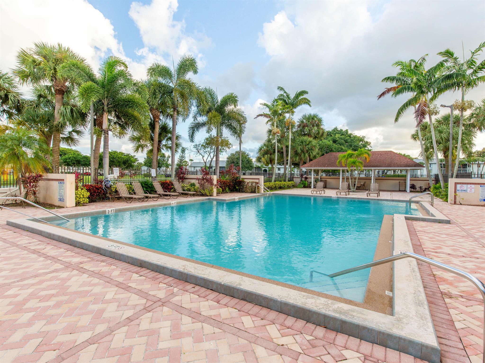 855 Blue Ridge Circle 855