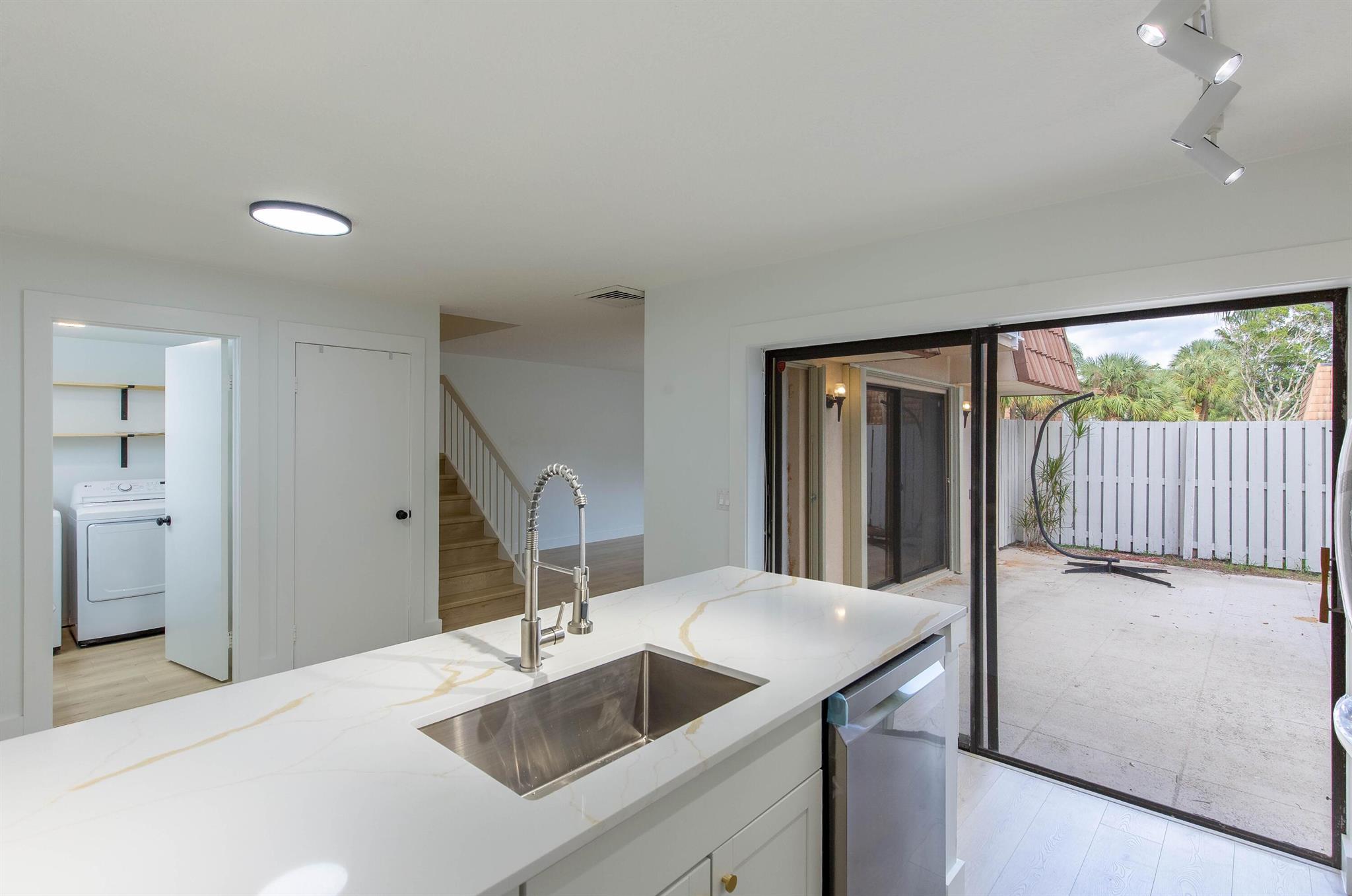 855 Blue Ridge Circle 855