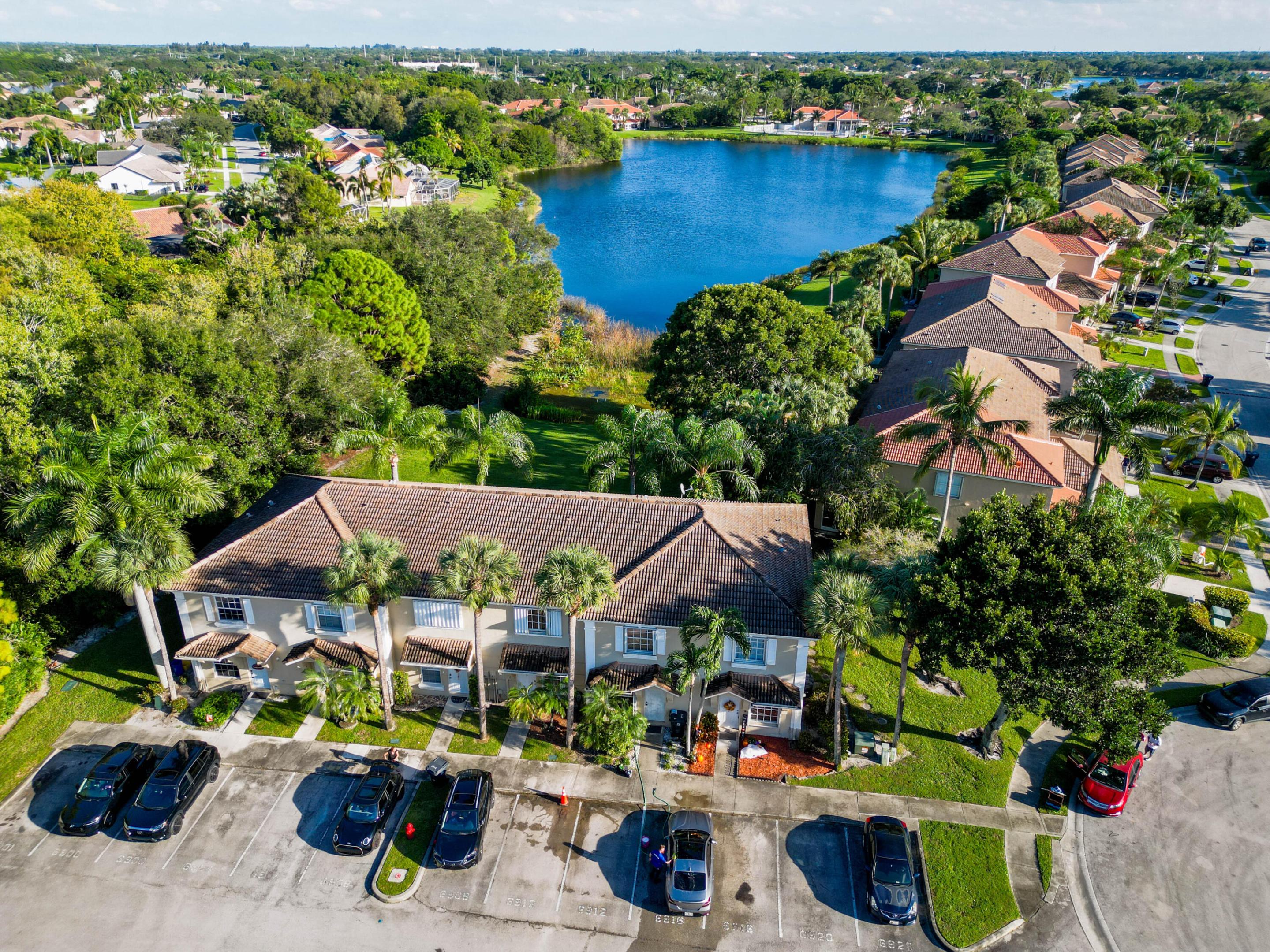 6916 Crooked Fence Drive