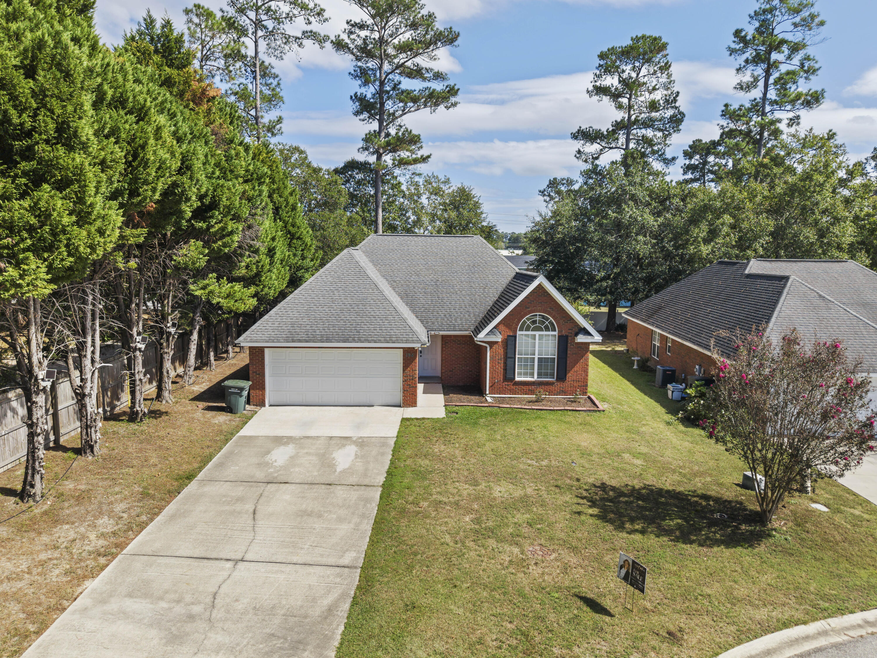 194 Orangepark Dr Drive