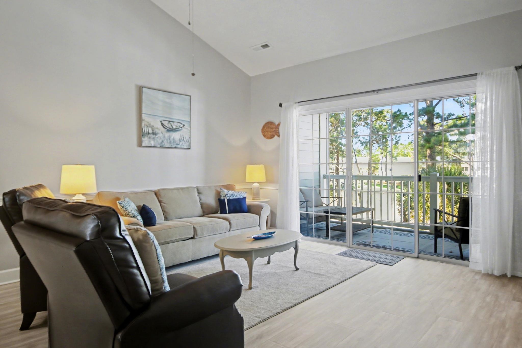 682 Riverwalk Dr. Unit: 303