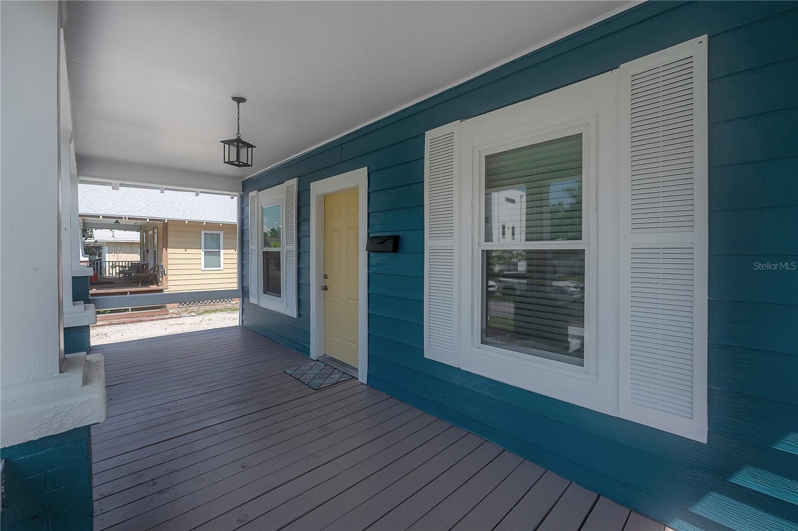 505 W WARREN AVE