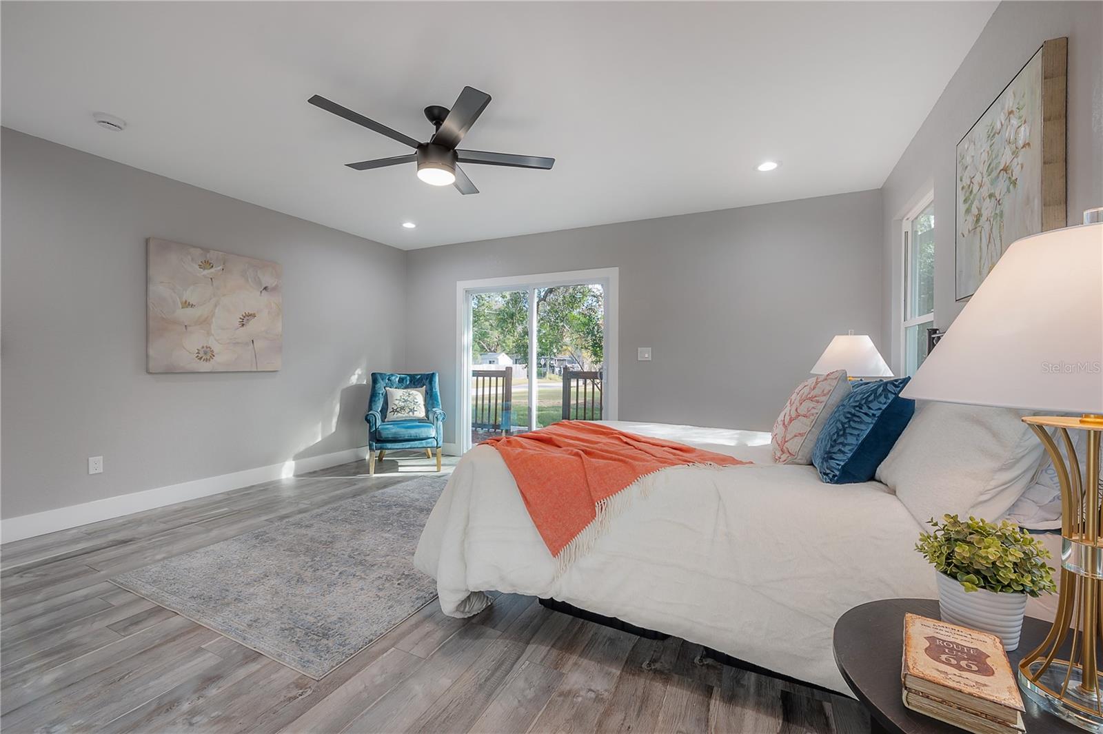 6505 N WELLINGTON AVE