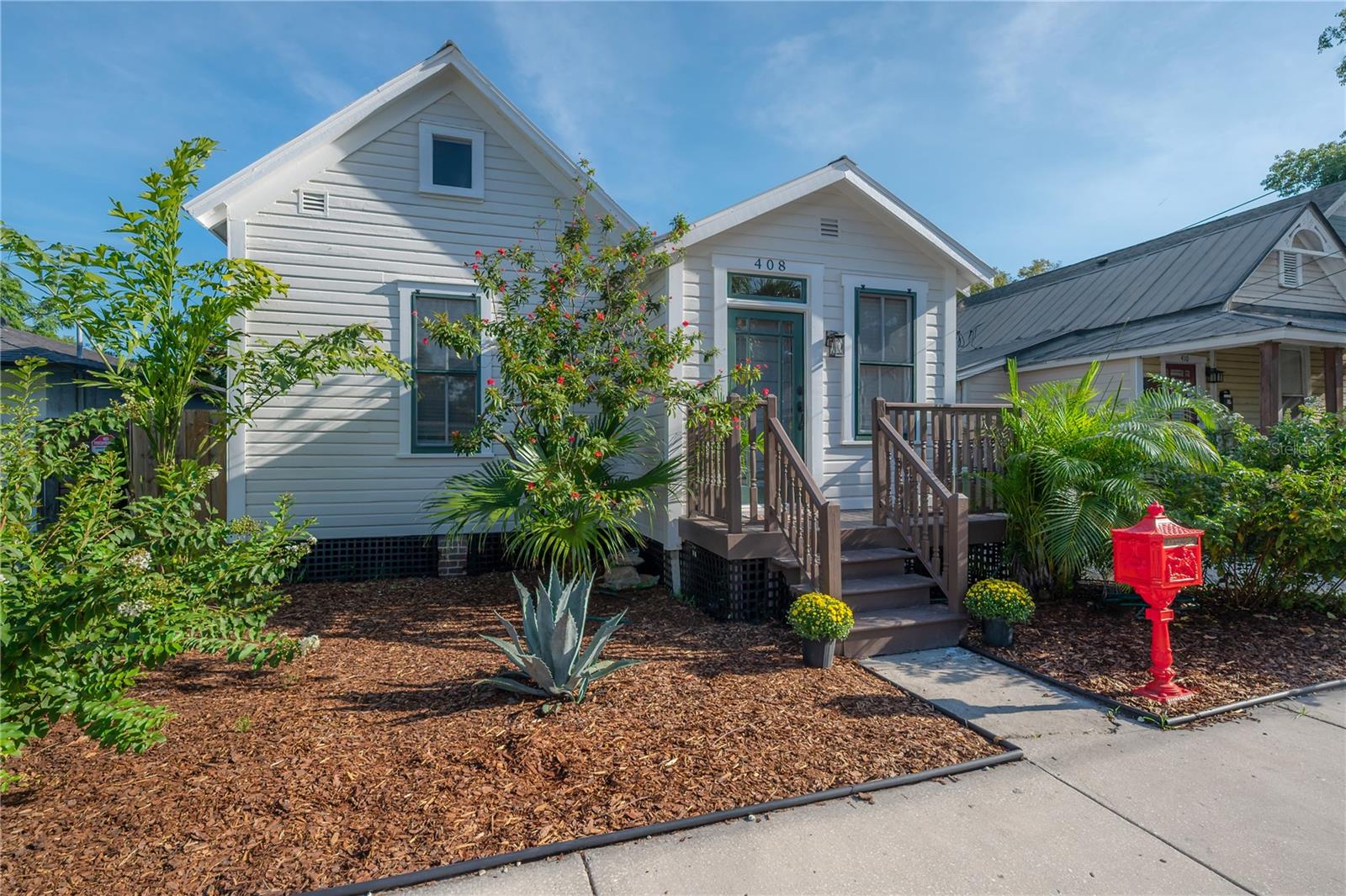408 E AMELIA AVE