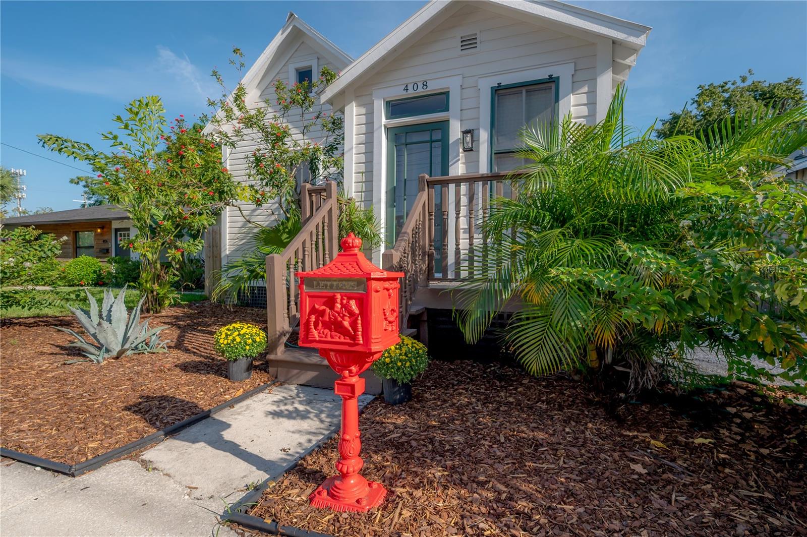 408 E AMELIA AVE
