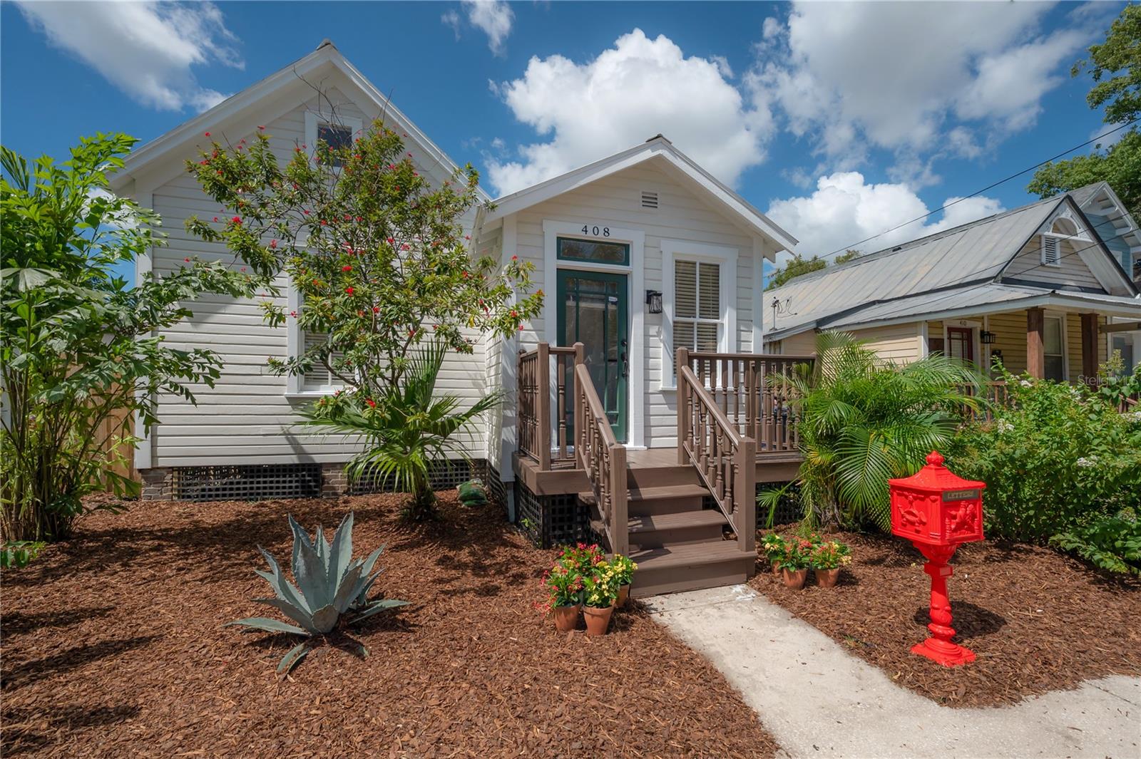 408 E AMELIA AVE