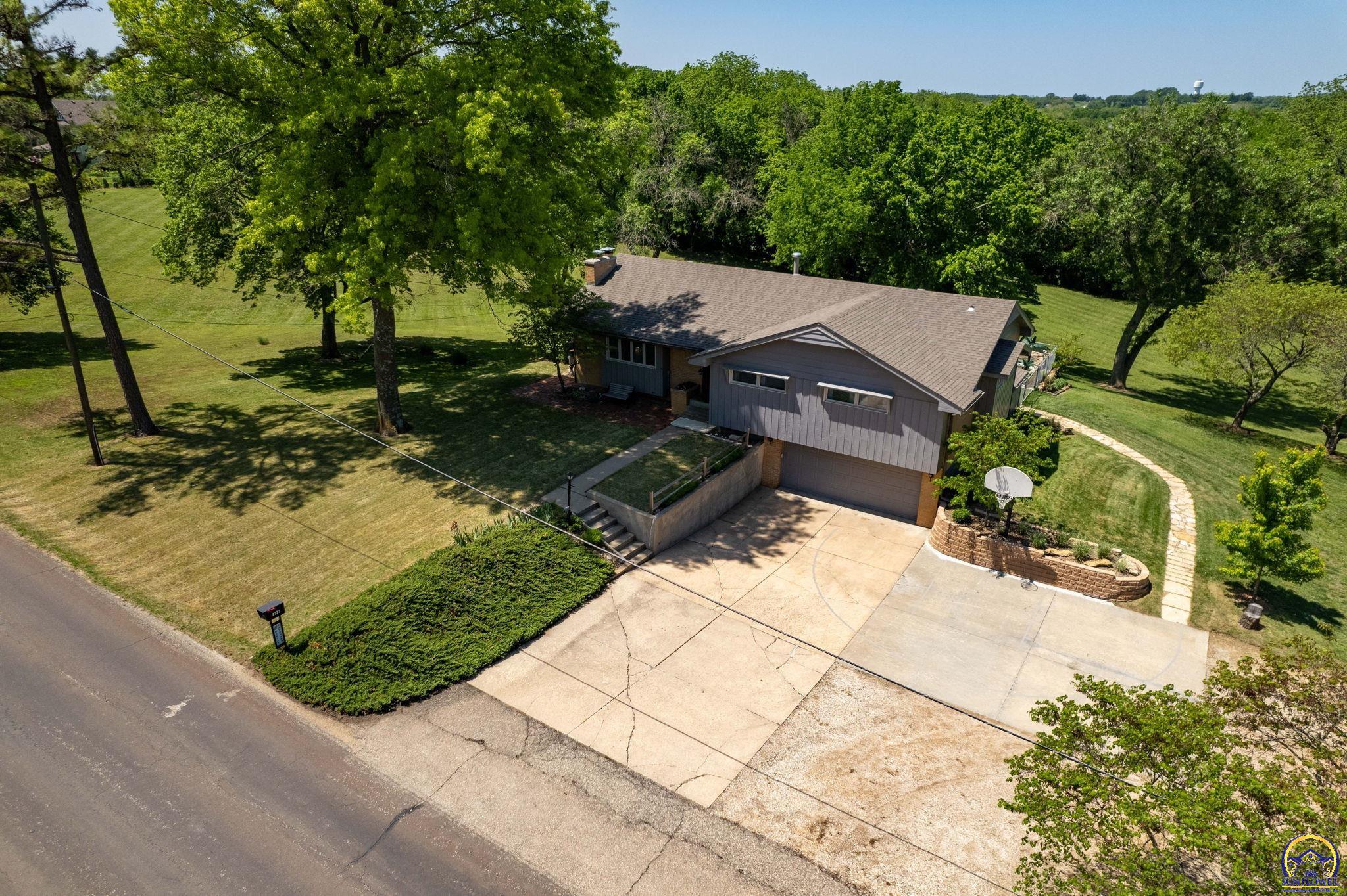 4737 NE Indian Creek RD