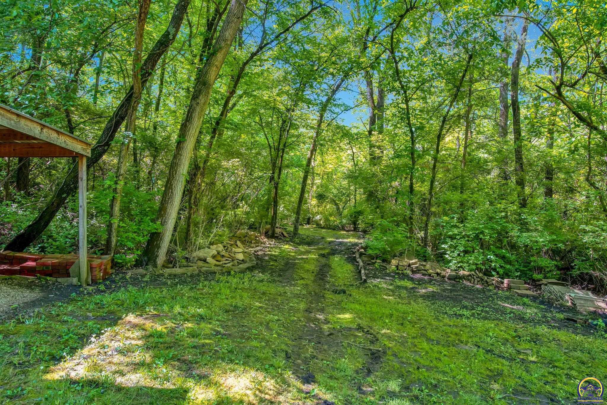 4737 NE Indian Creek RD