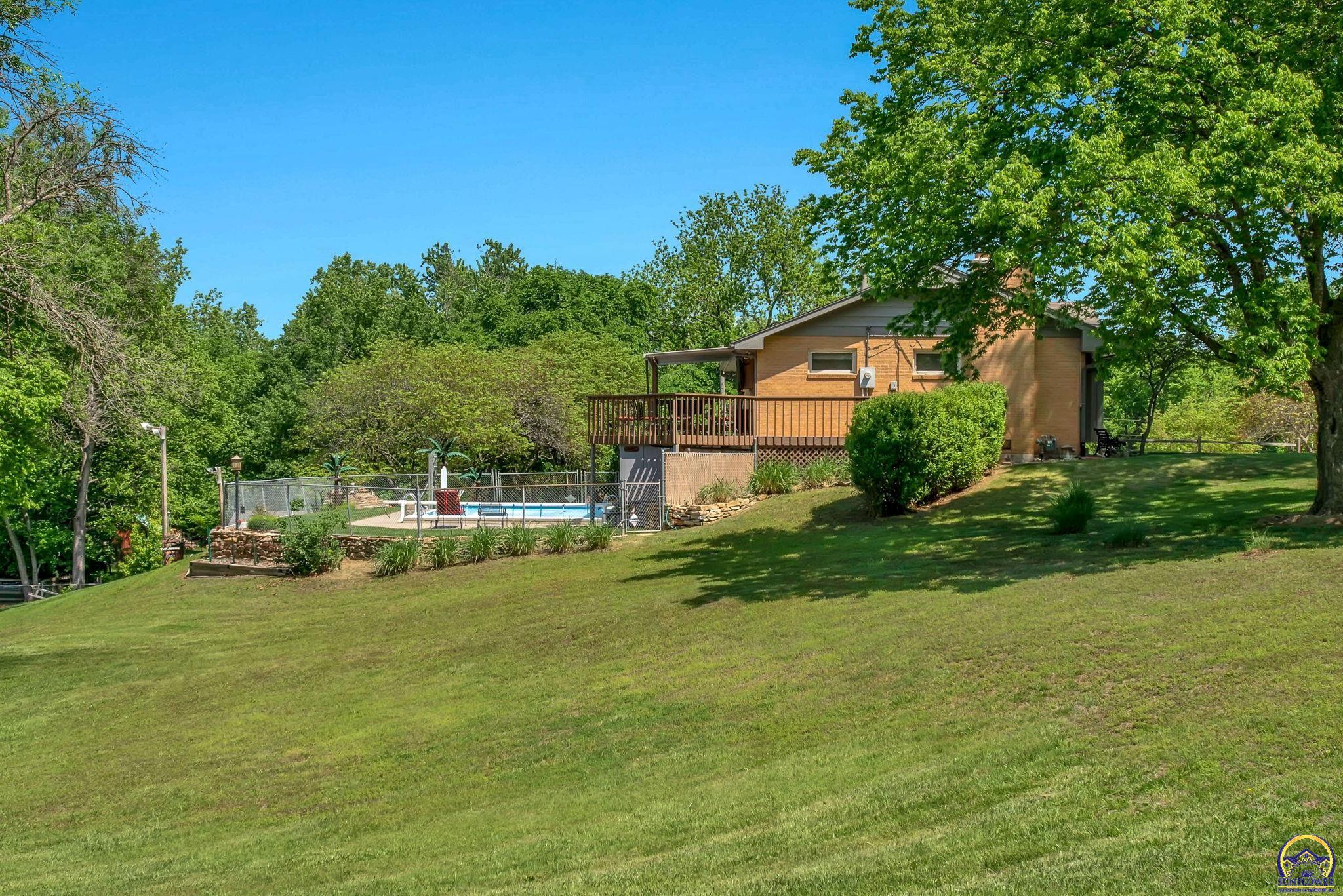 4737 NE Indian Creek RD