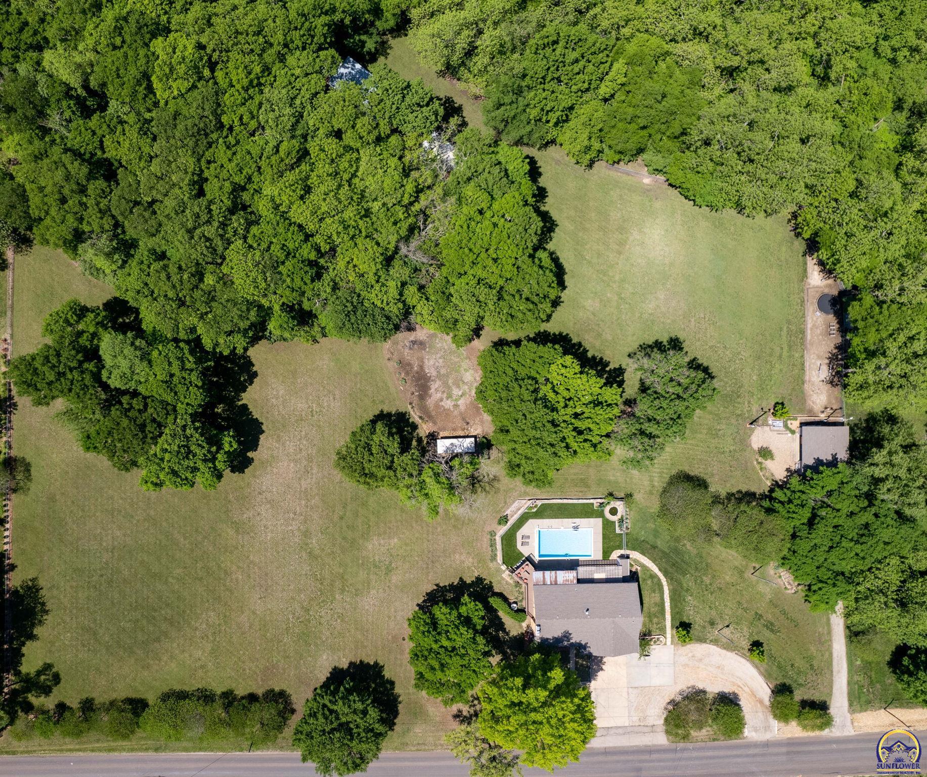4737 NE Indian Creek RD
