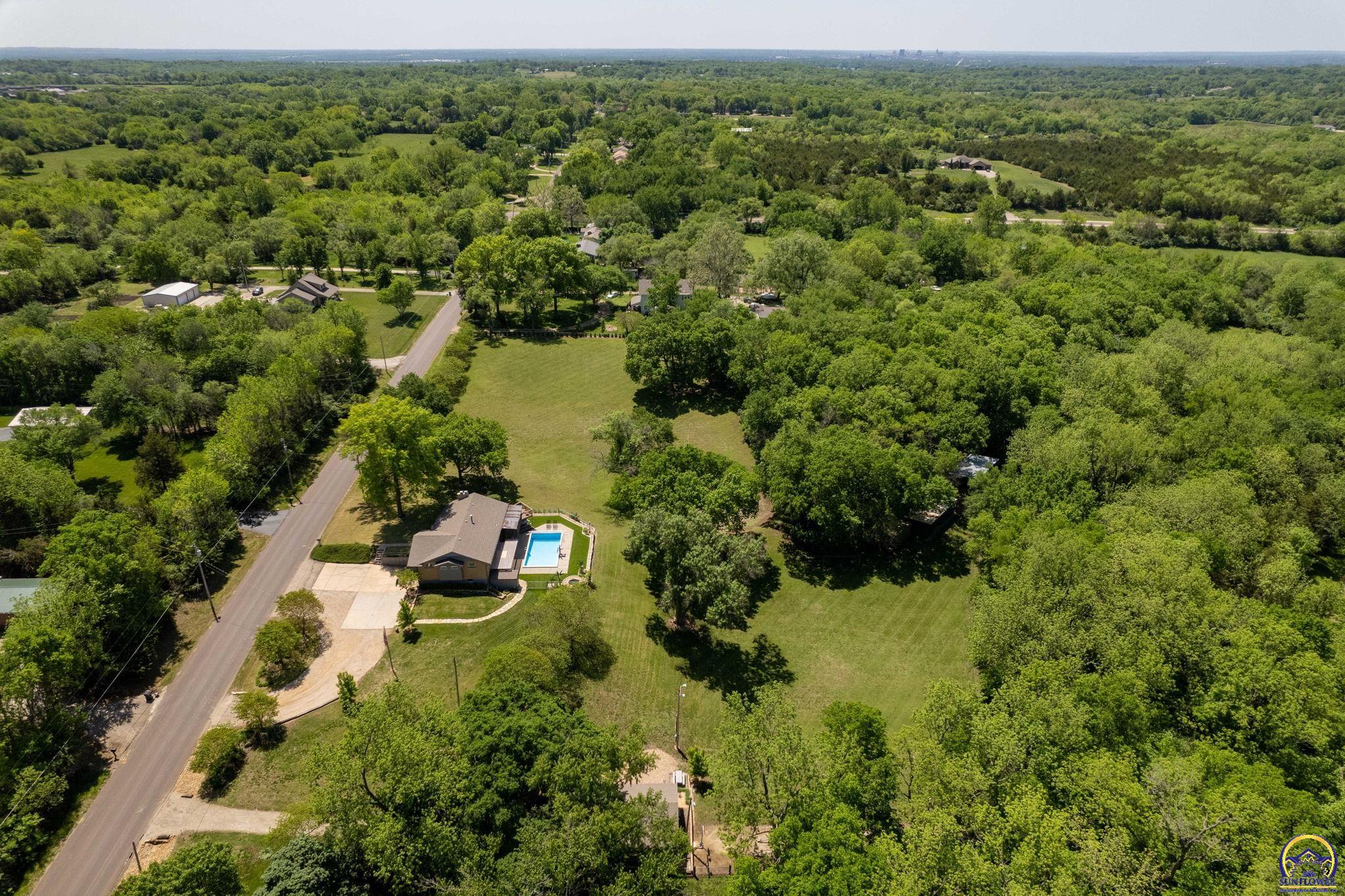 4737 NE Indian Creek RD