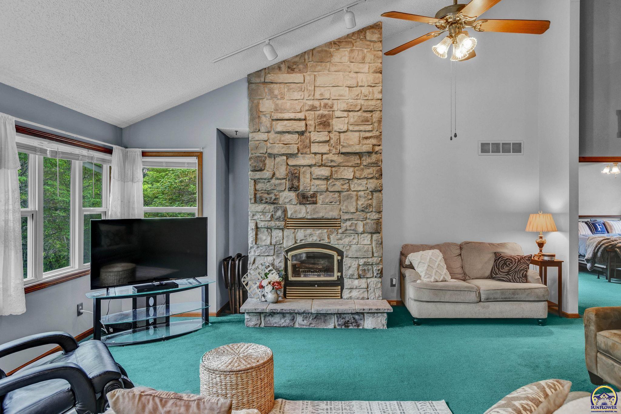 6399 Rock Creek DR