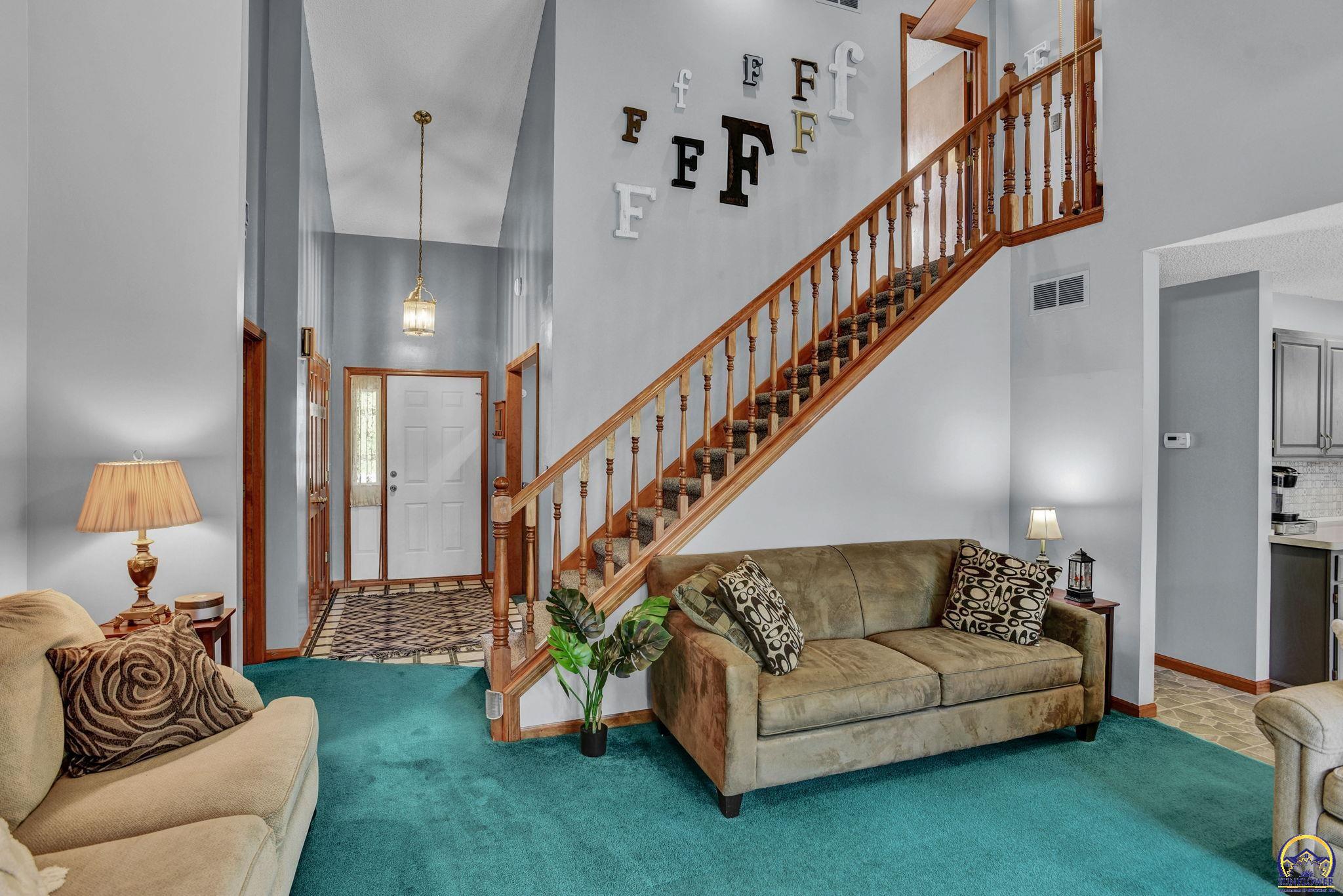 6399 Rock Creek DR
