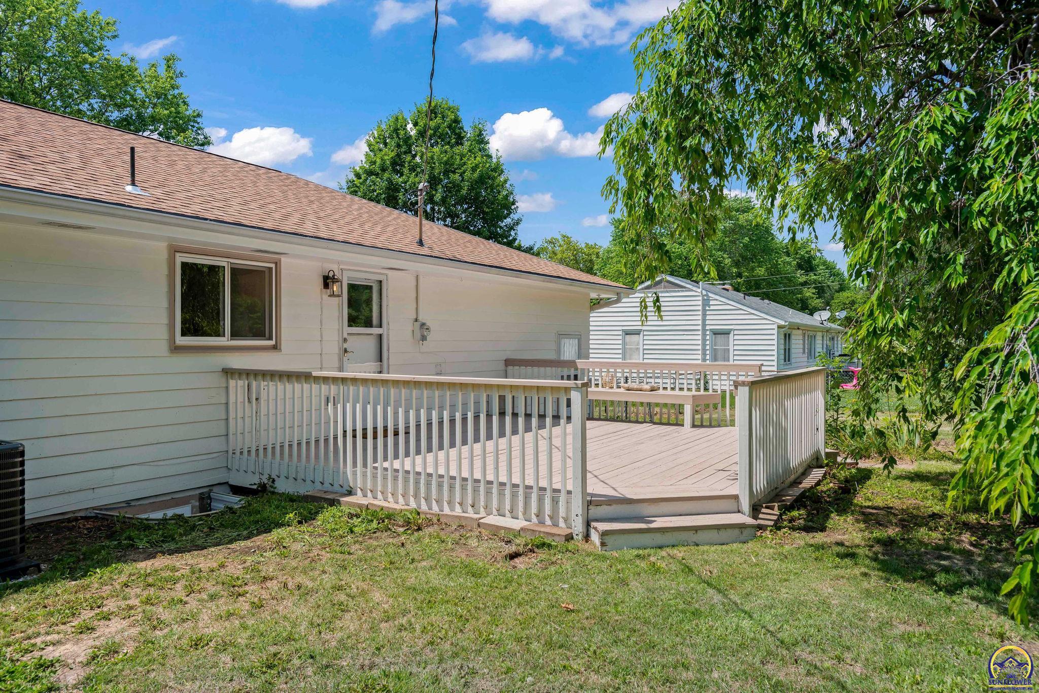 3920 NW Rochester RD