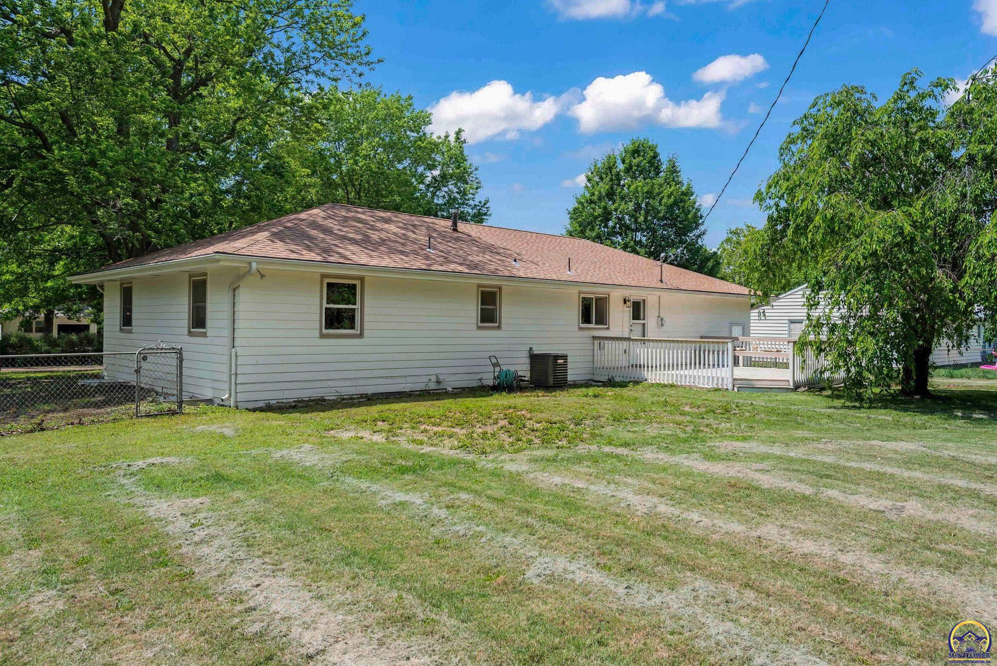 3920 NW Rochester RD