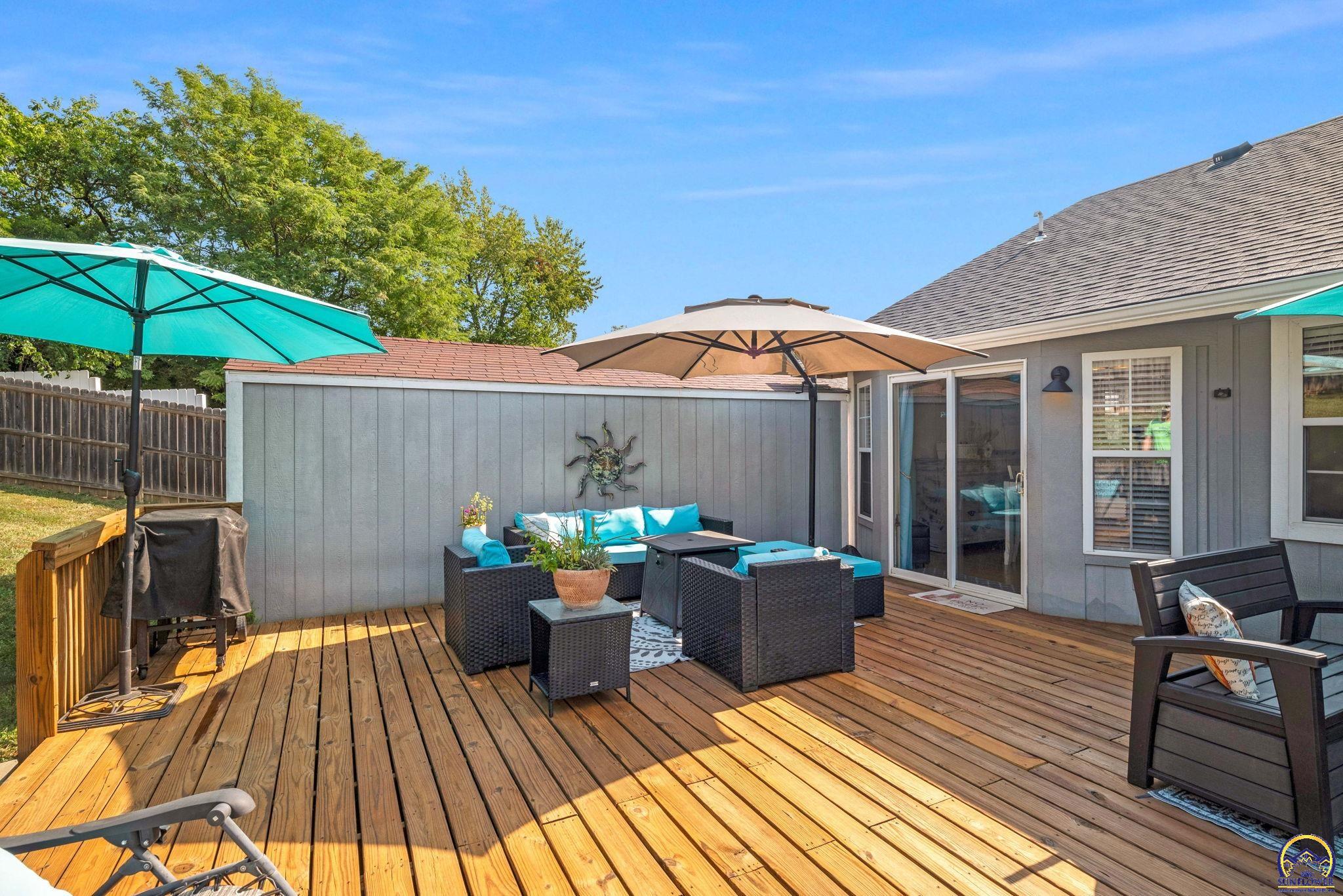 4037 NW Fielding TER