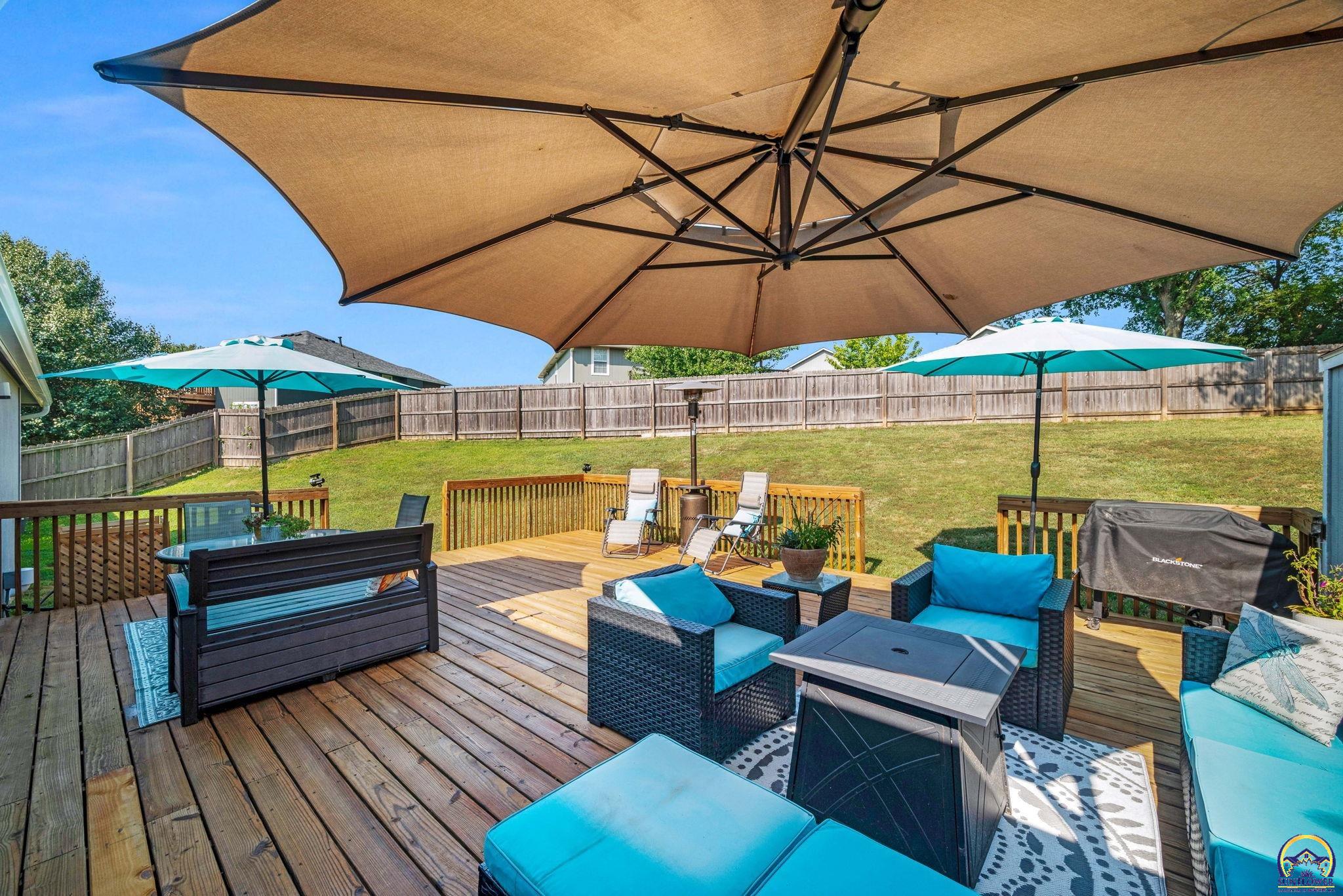 4037 NW Fielding TER