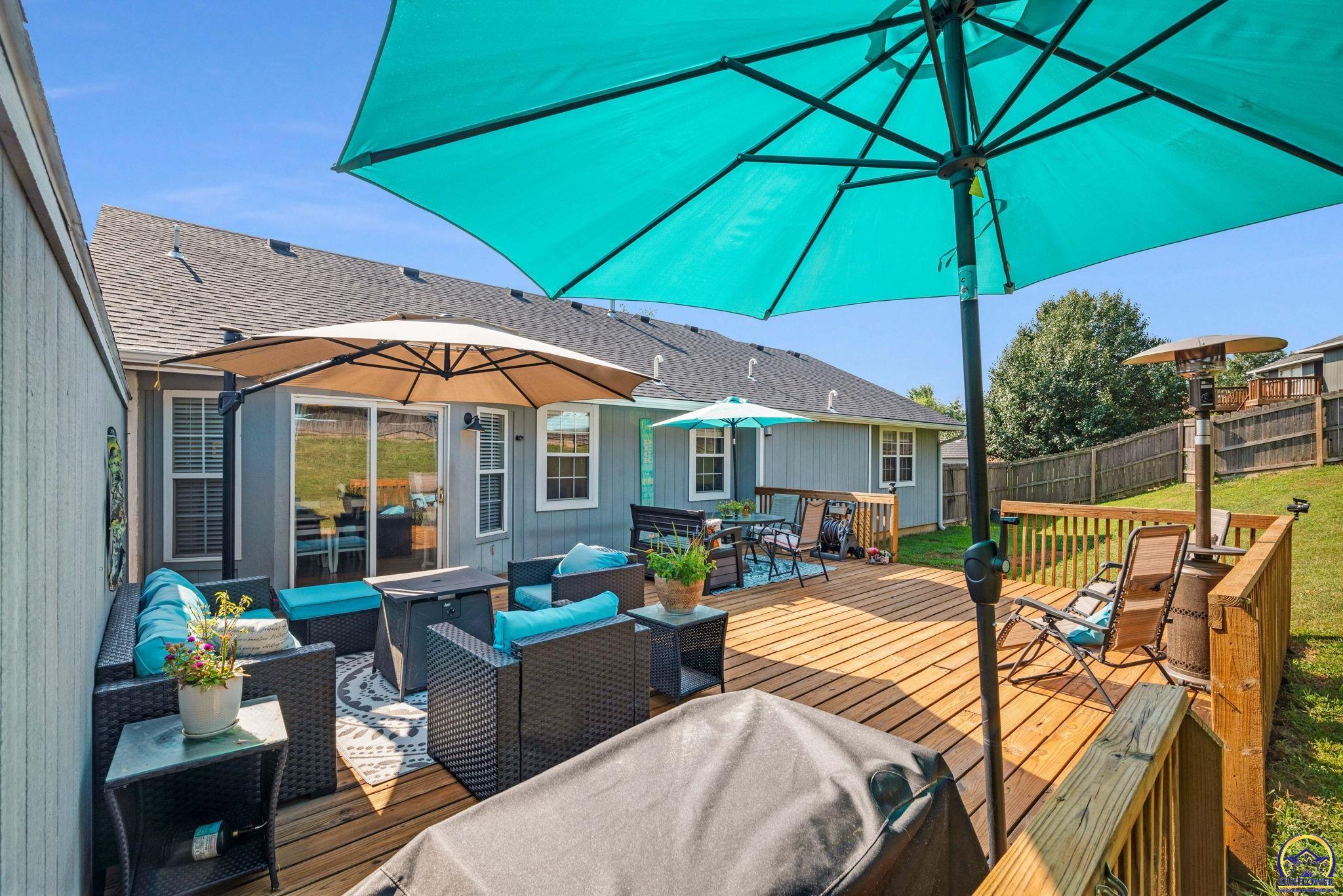 4037 NW Fielding TER